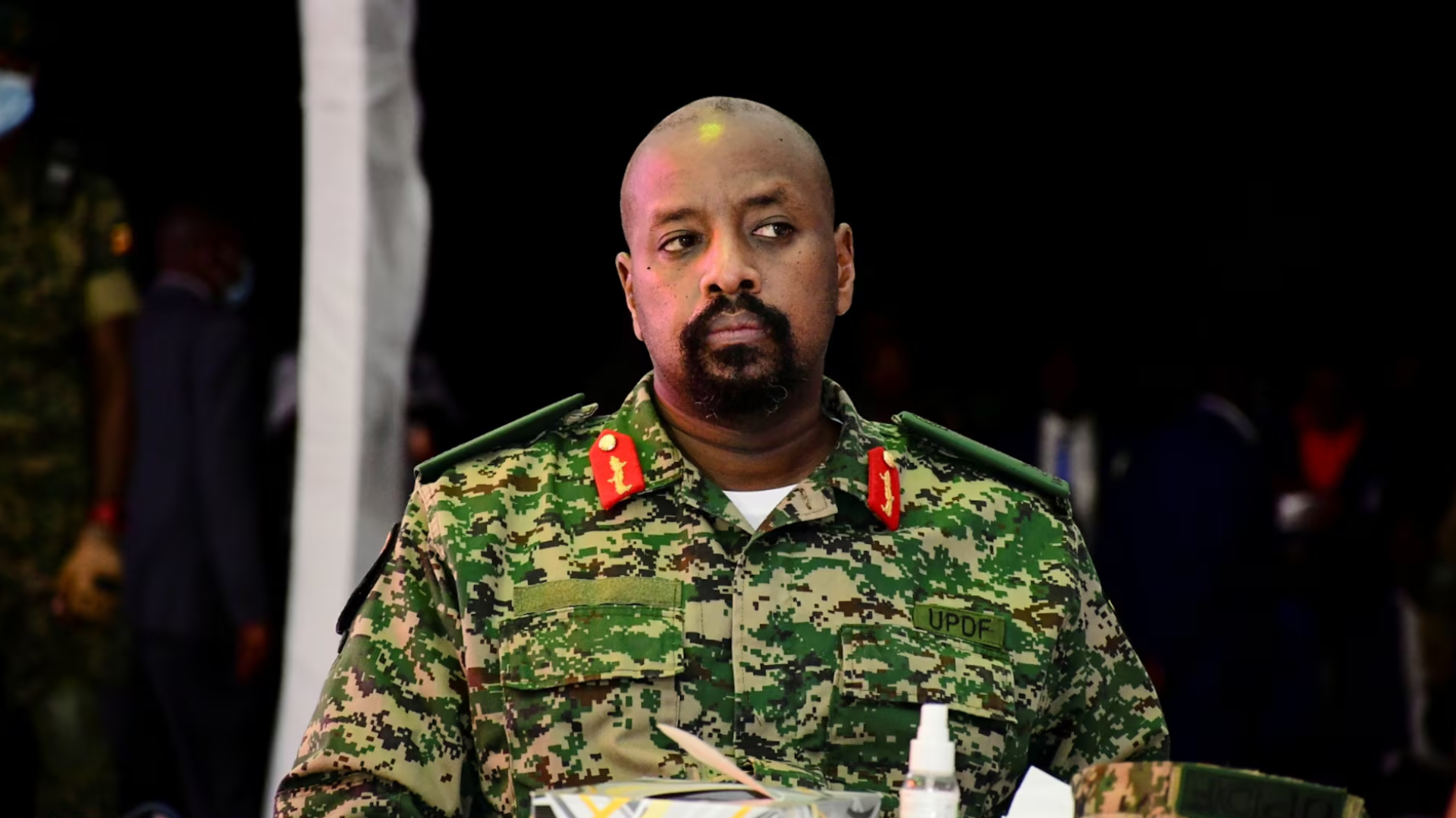 ‘ক্ষতিপূরণ হিসেবে’ তুরস্কের ‘সবচেয়ে সুন্দর নারীকে’ বিয়ে করতে চান উগান্ডার সেনাপ্রধান!