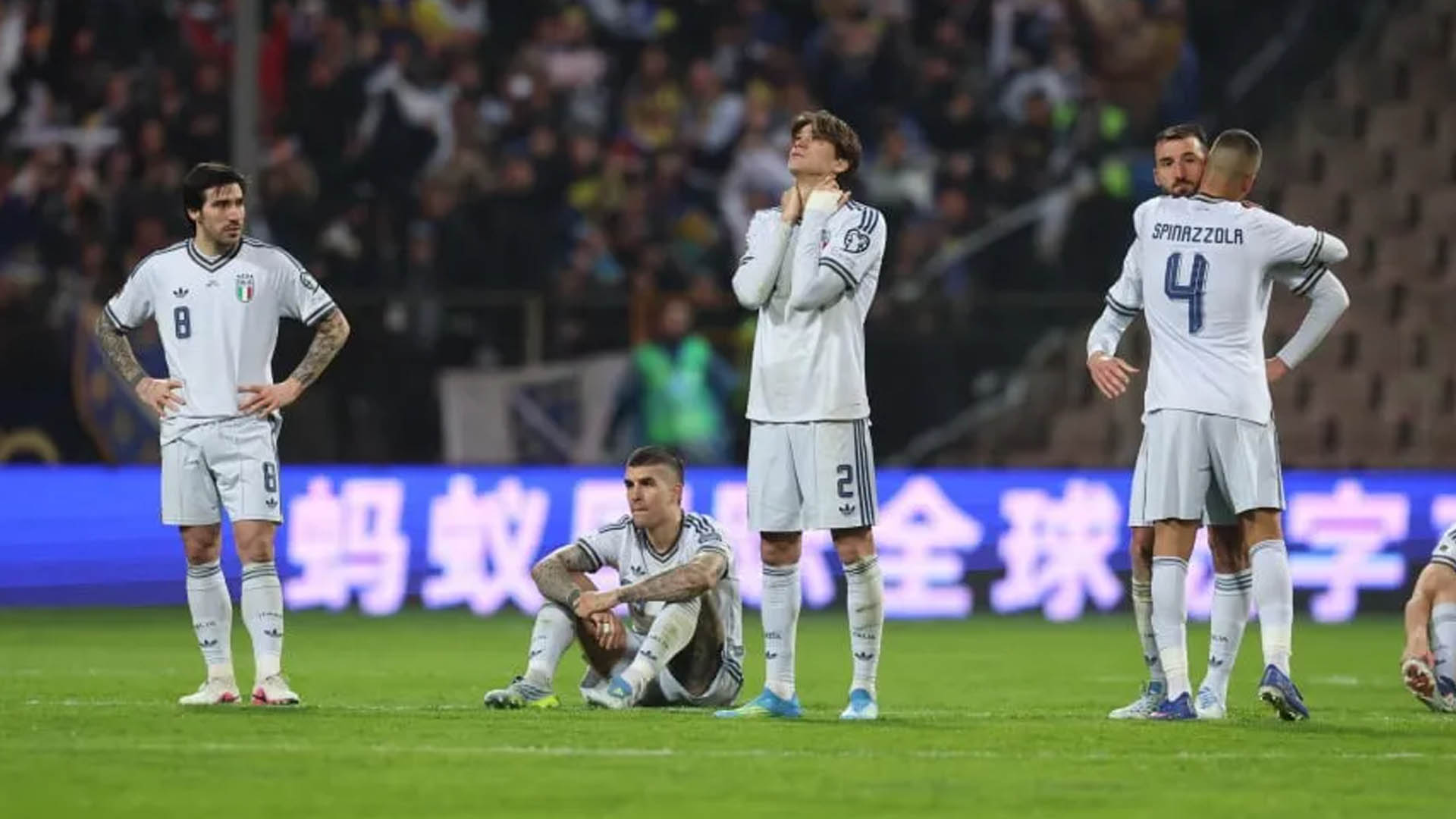 বিশ্বকাপ মিসের আঘাতেই প্রকাশ্যে ইতালিয়ান ফুটবলের গভীরের সংকট