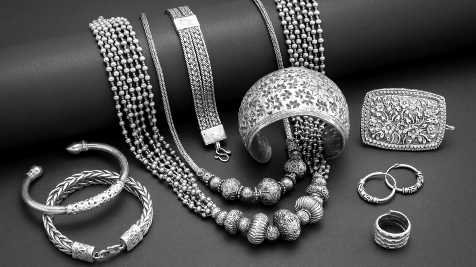 রুপার বাজারেও বড় পতন, কত দামে বিক্রি হবে আজ?