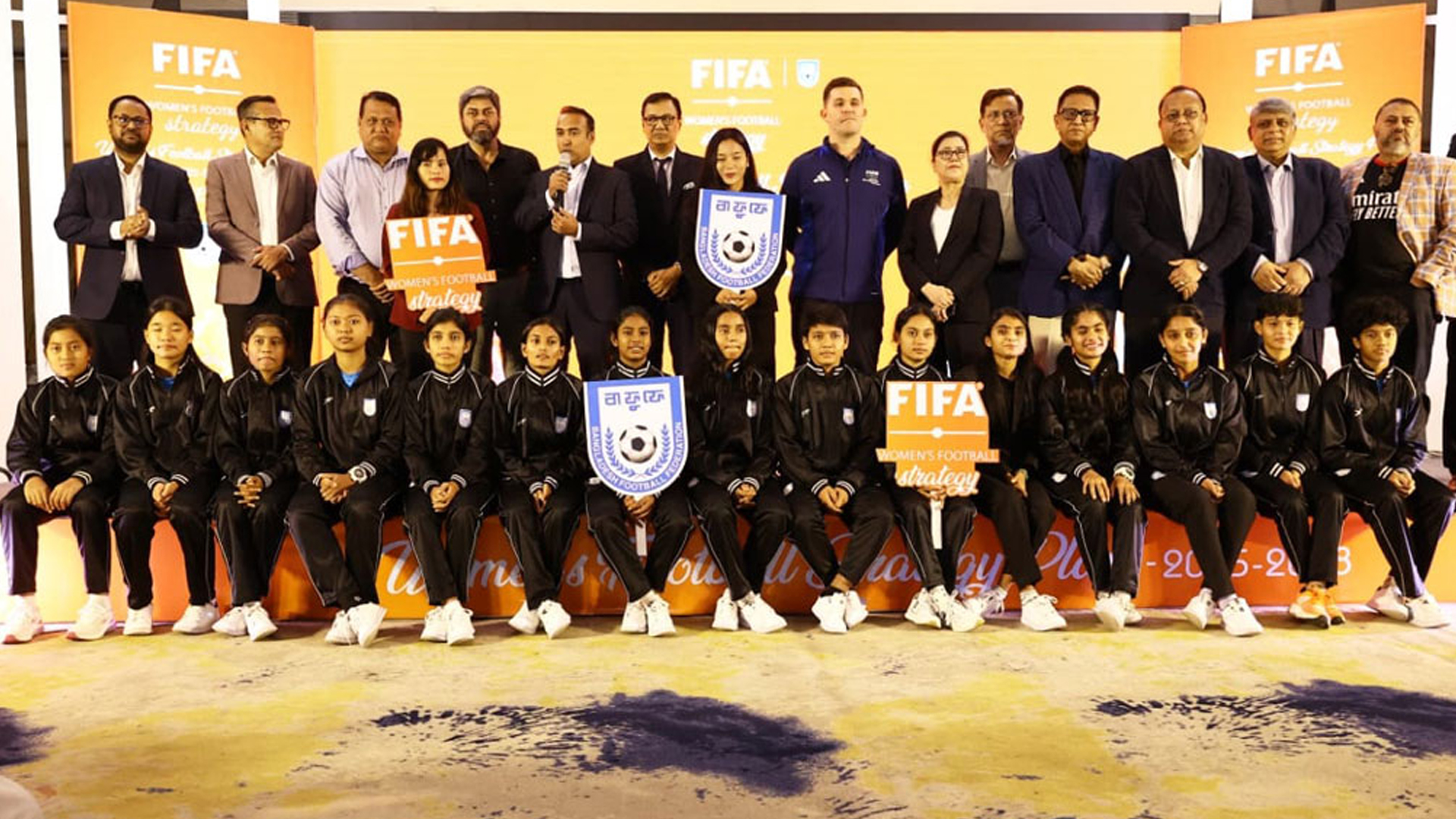 নারী ফুটবলের উন্নয়নে একসঙ্গে কাজ করবে ফিফা-বাফুফে