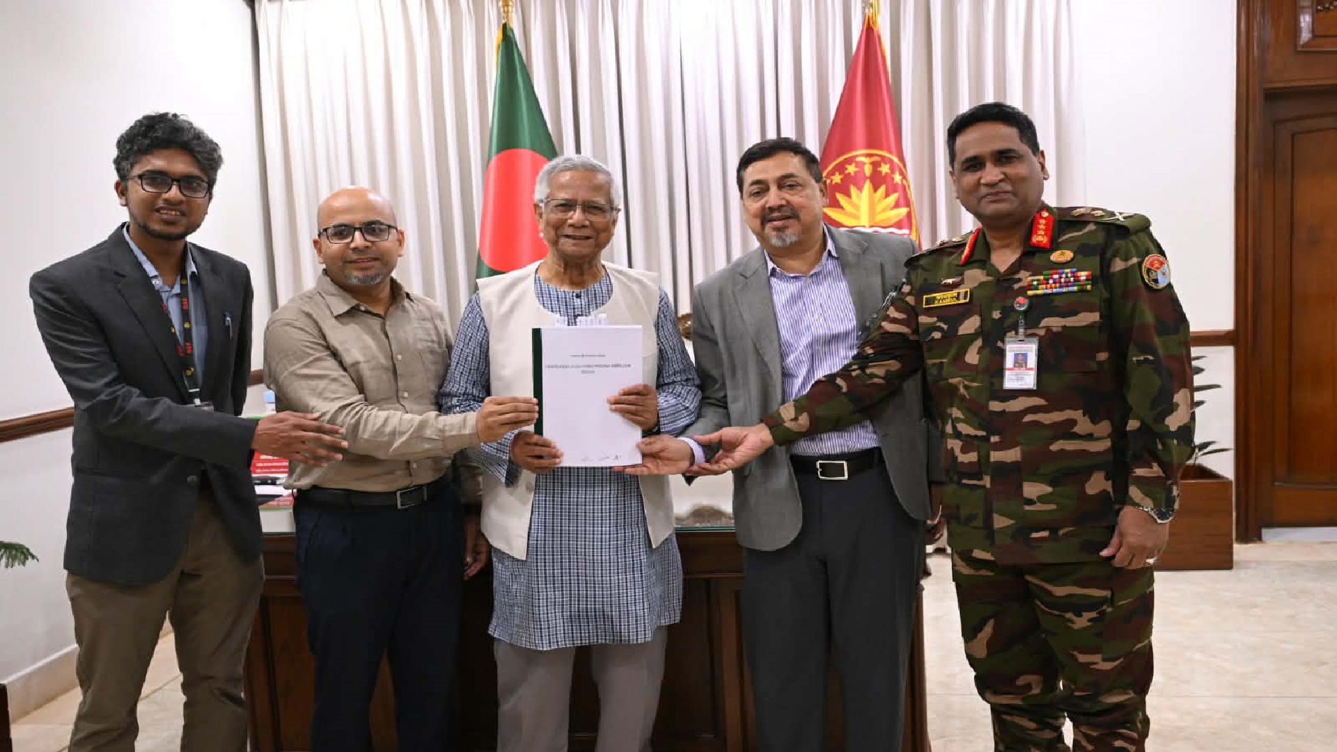 নজরদারি প্রযুক্তির সংগ্রহ ও ব্যবহার পর্যালোচনা কমিটির প্রতিবেদনে যা বলা হয়েছে