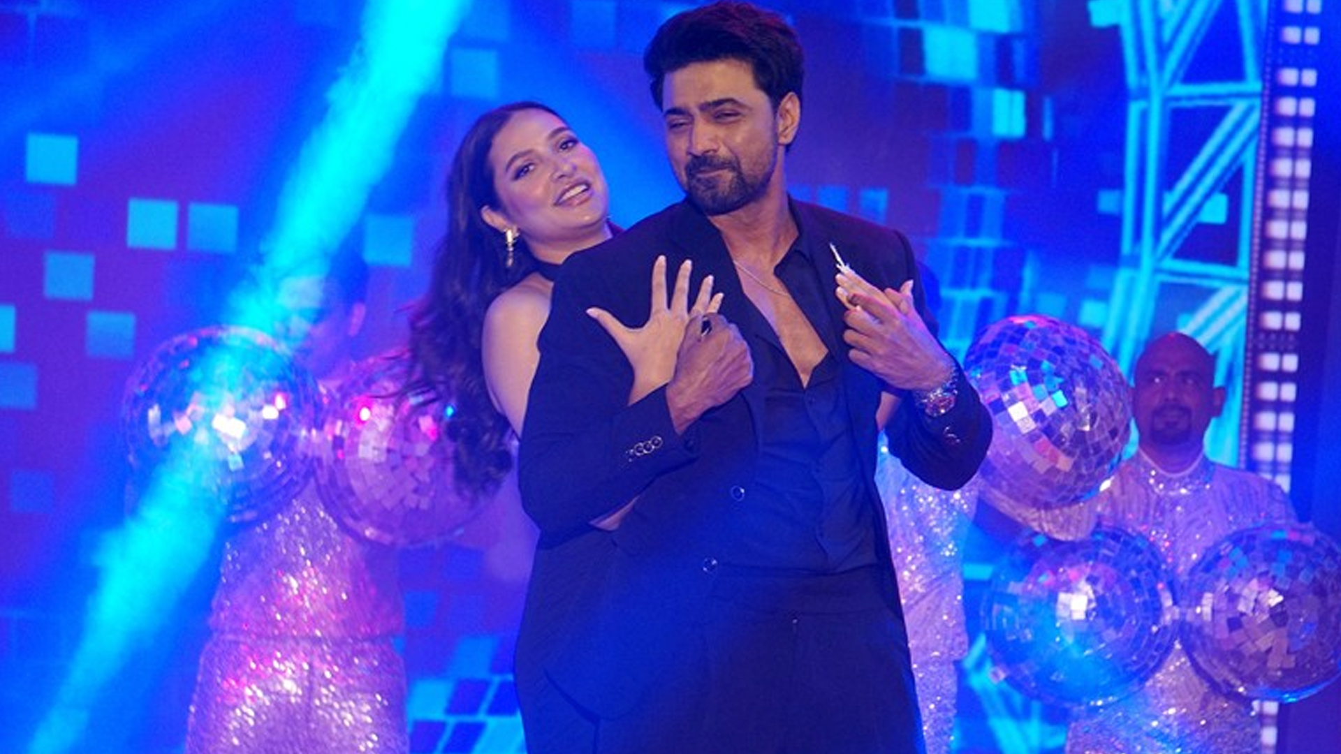 ২২ দিনে কত আয় হলো 'ধূমকেতু'র?
