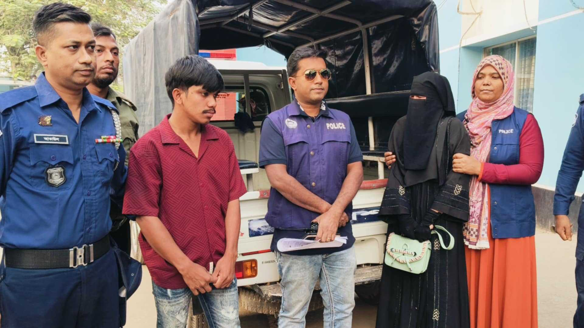 ব্রাহ্মণবাড়িয়ায় পাসপোর্ট করতে এসে আটক রোহিঙ্গা তরুণী