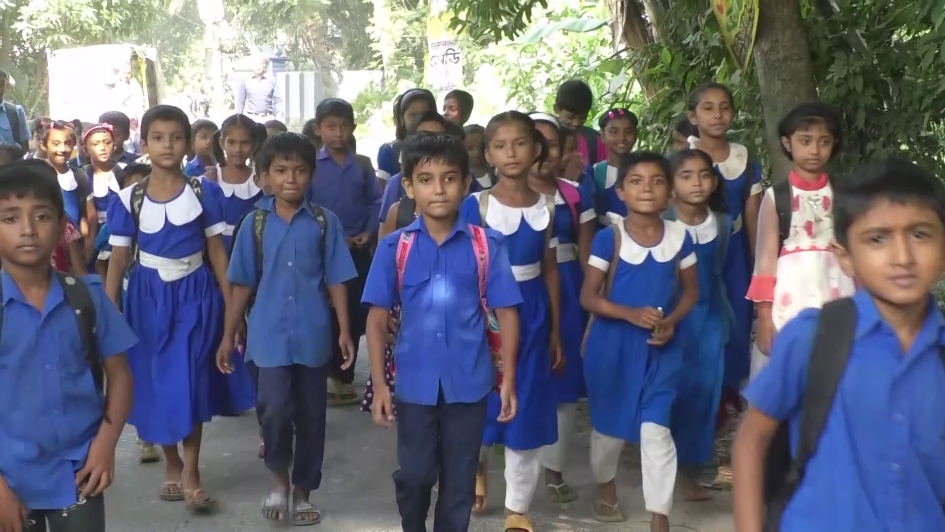 ৩৮ দিনের লম্বা ছুটি শেষে খুলেছে স্কুল