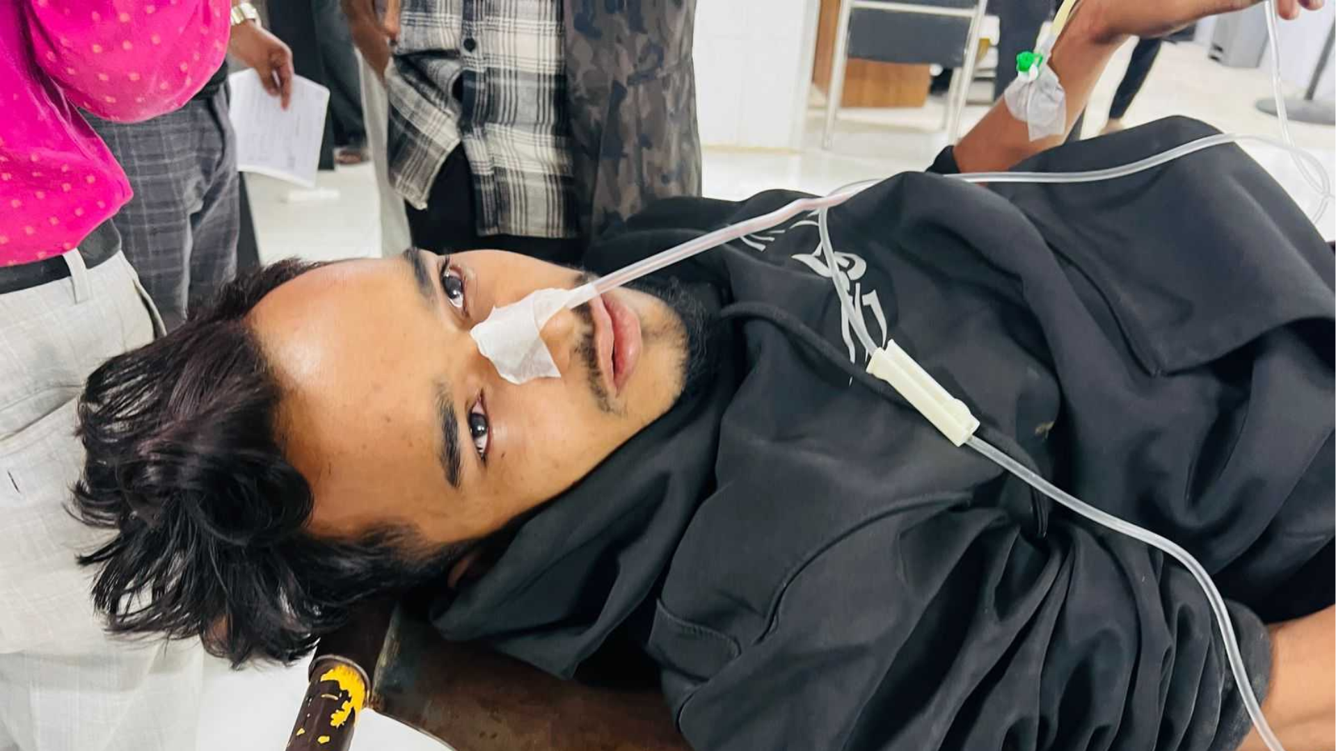 যুবদল নেতাকে হত্যা করে পালানোর সময় রিকশাচালককে দুর্বৃত্তদের গুলি