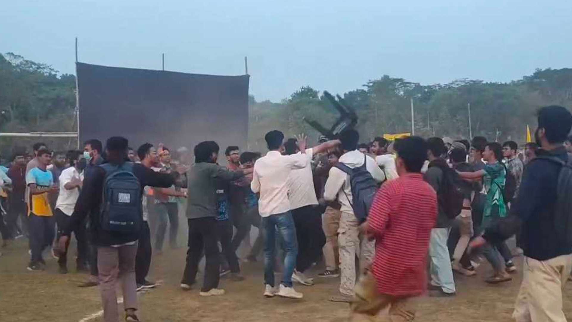 শাবিপ্রবিতে আন্তঃবিভাগ ক্রিকেট ফাইনালে সংঘর্ষ, আহত ১৬