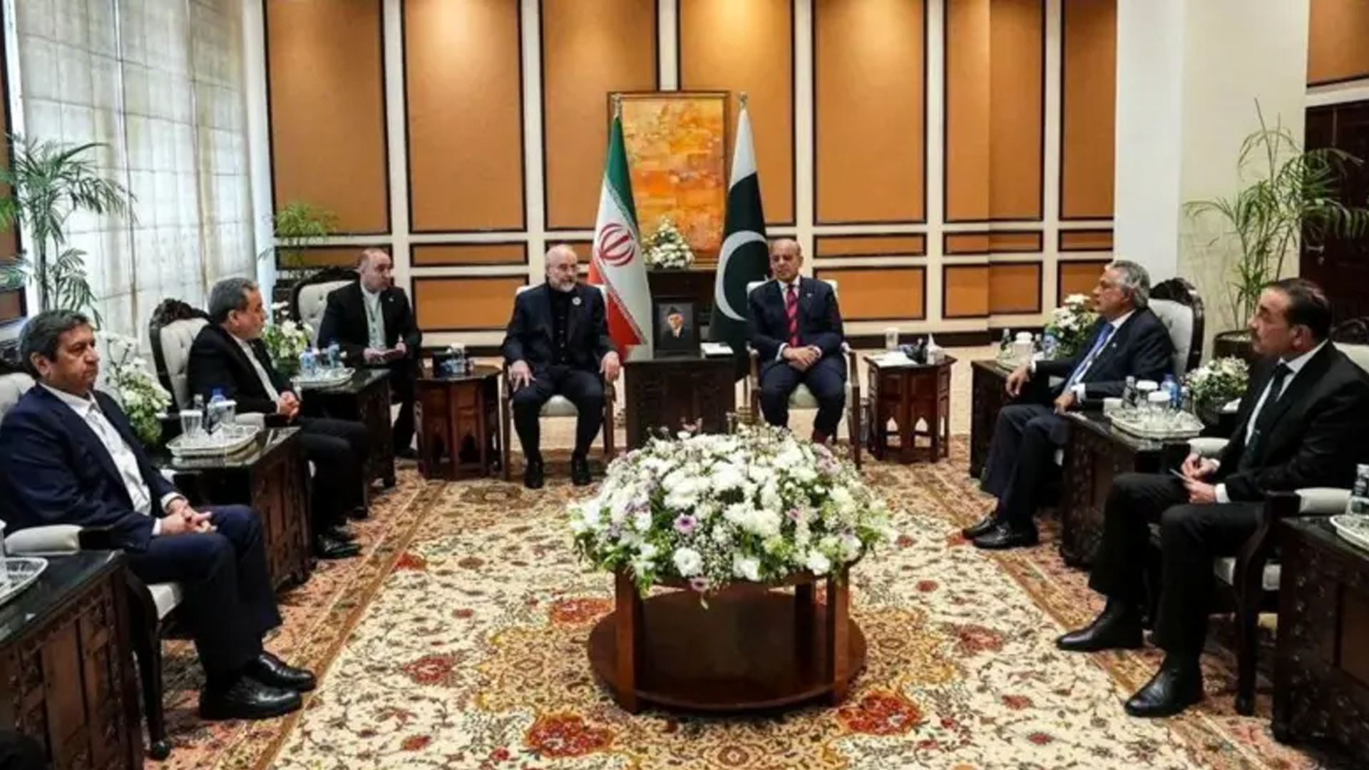 ভেস্তে গেল আলোচনা: পাকিস্তান ছাড়ল ইরানি প্রতিনিধিদলও