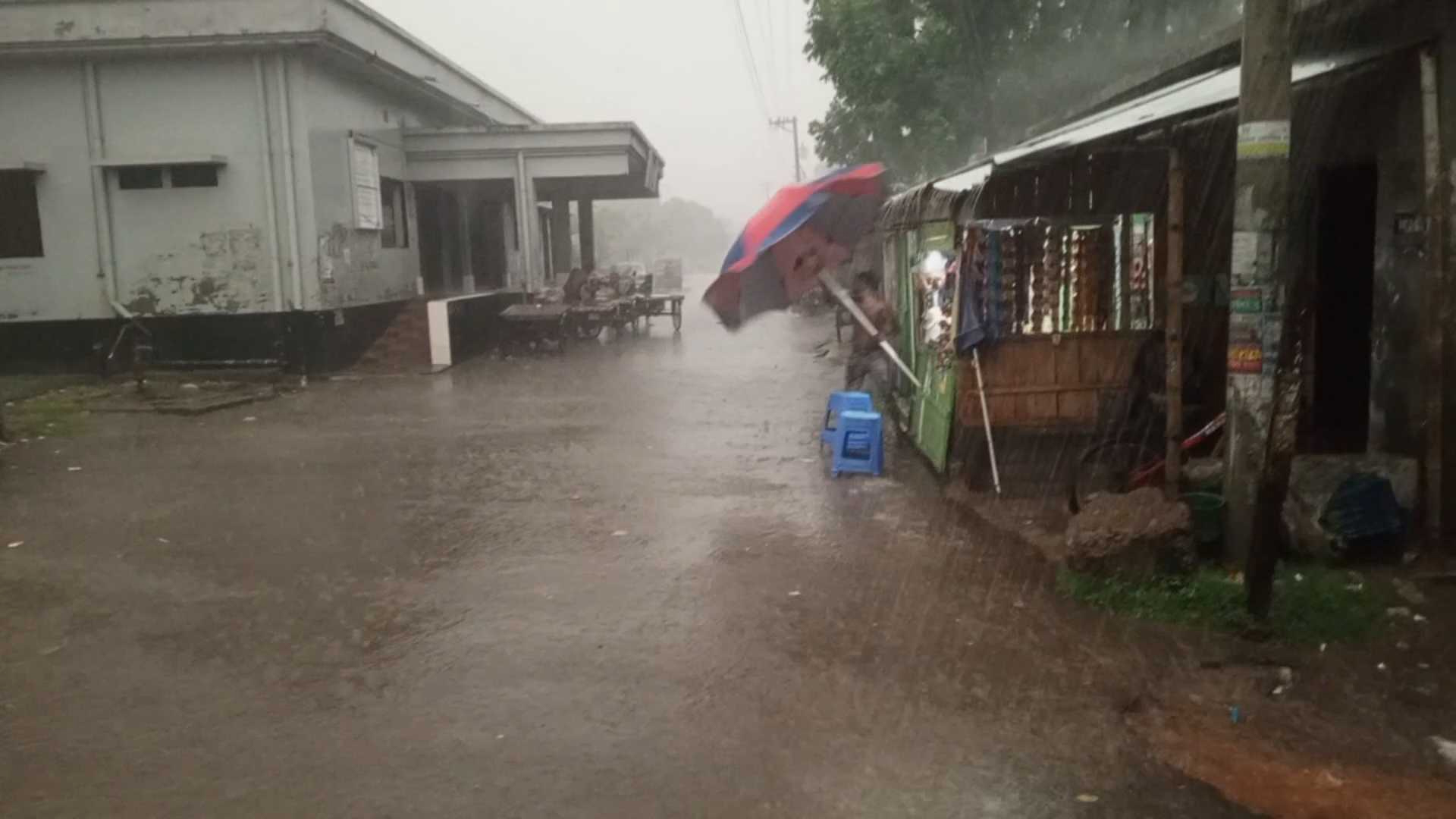 যশোরে নামল স্বস্তির বৃষ্টি
