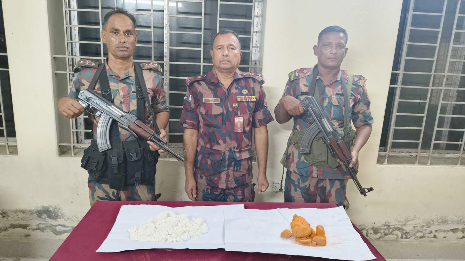 বেনাপোলে ভারতীয় বিস্ফোরকের চালান উদ্ধার