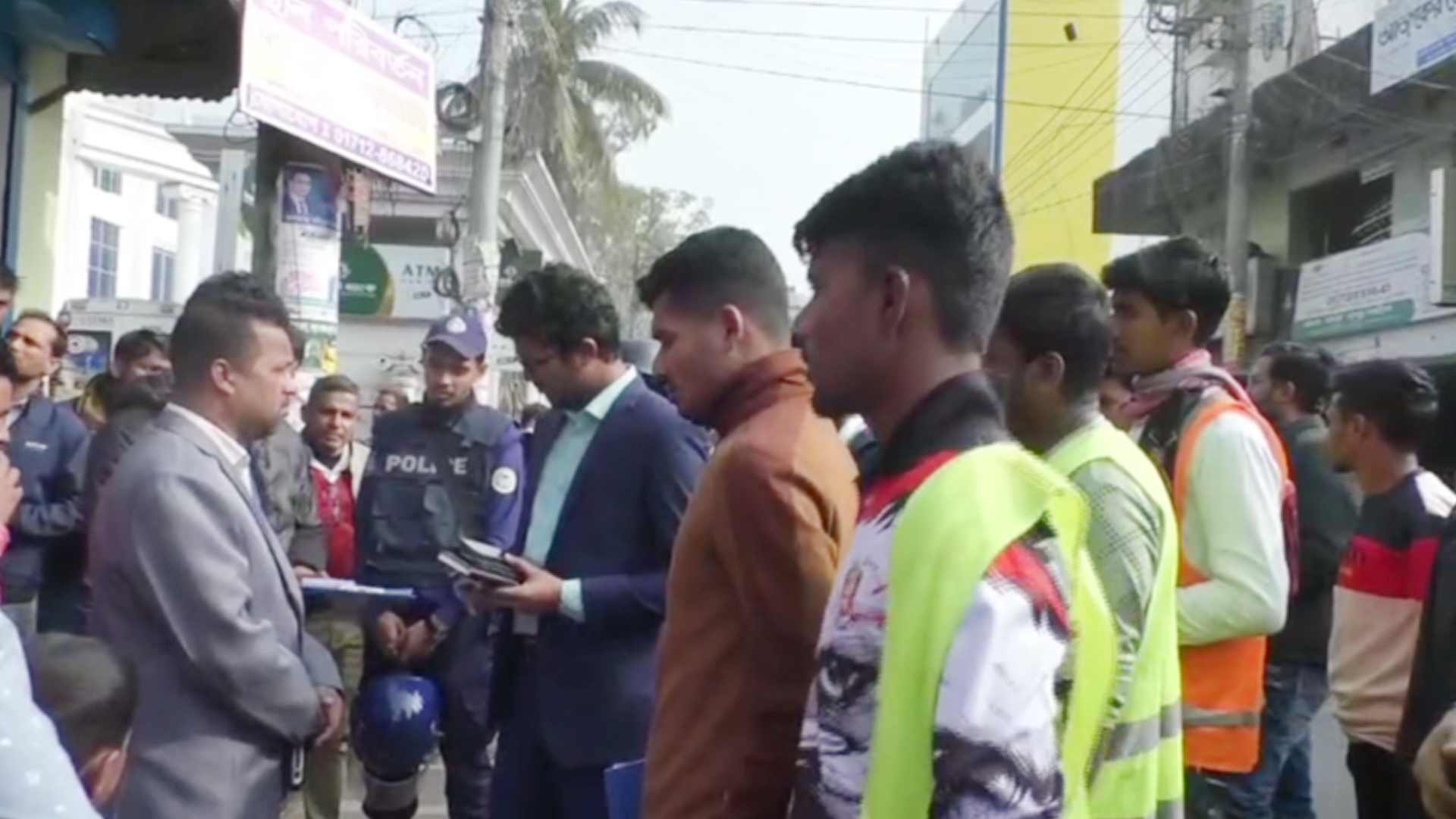 ভোলায় অবৈধ স্থাপনা উচ্ছেদ, জরিমানা