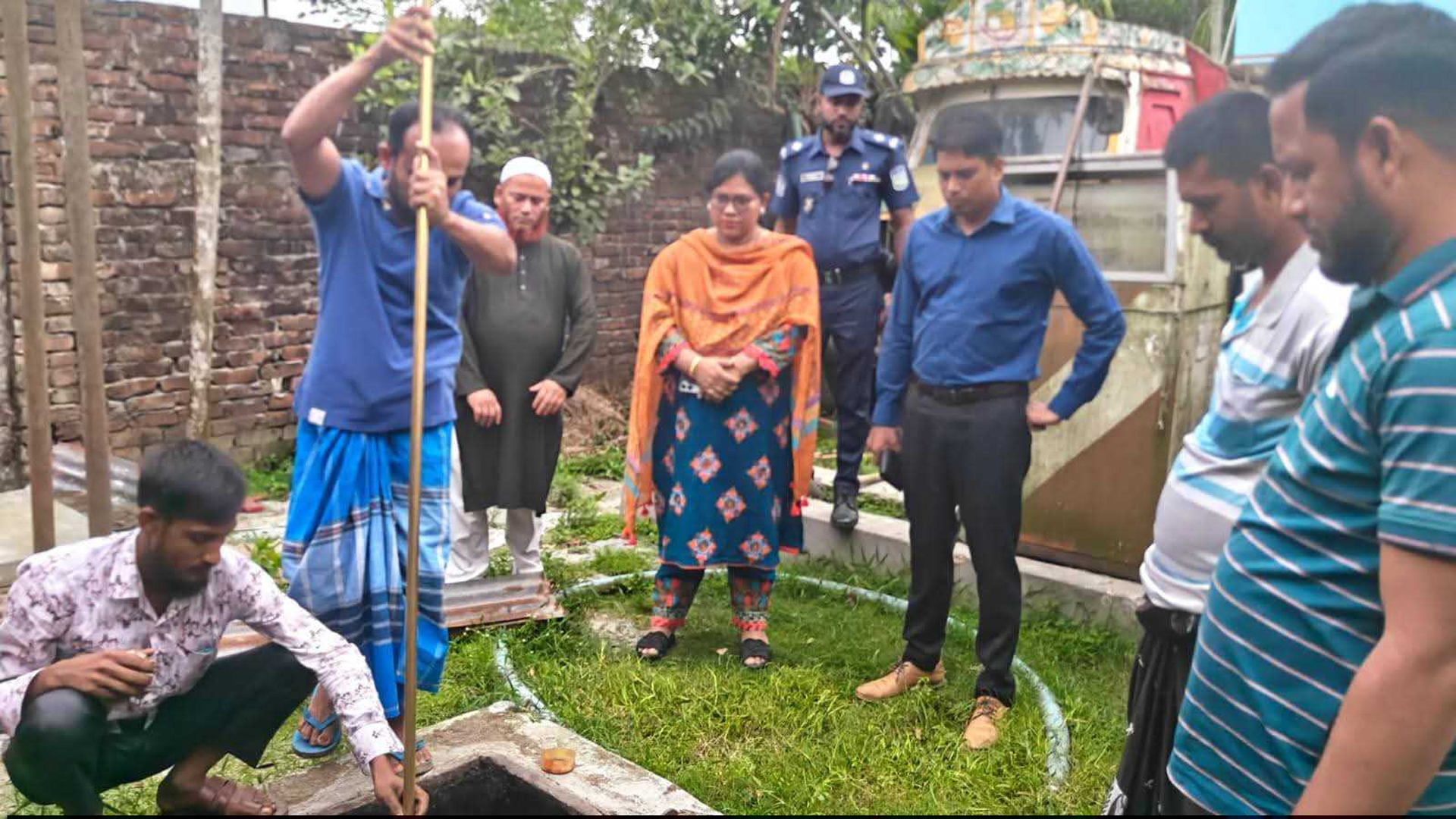 ময়মনসিংহে মাটির নিচে ট্যাংকে মিলল ২৪ হাজার লিটার জ্বালানি