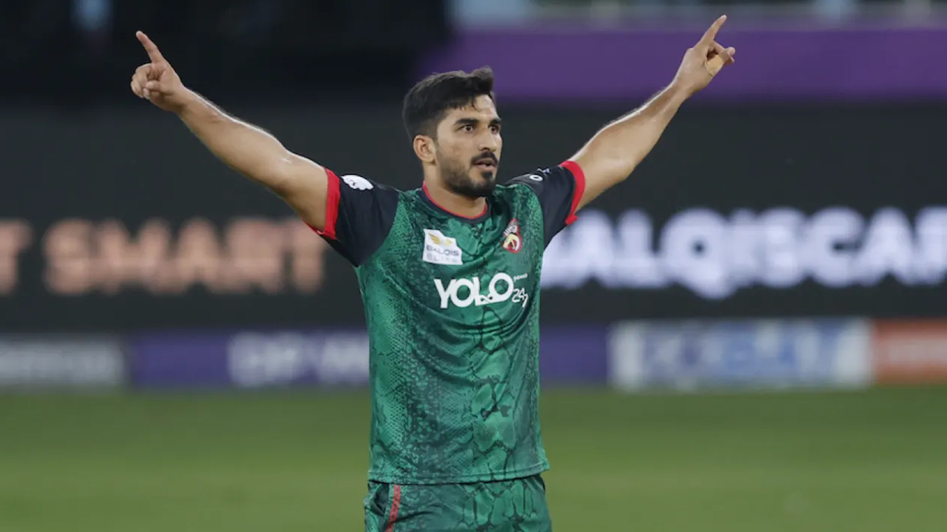 প্রথমবারের মতো পাঁচ ক্রিকেটারকে নাগরিকত্ব দিল আমিরাত