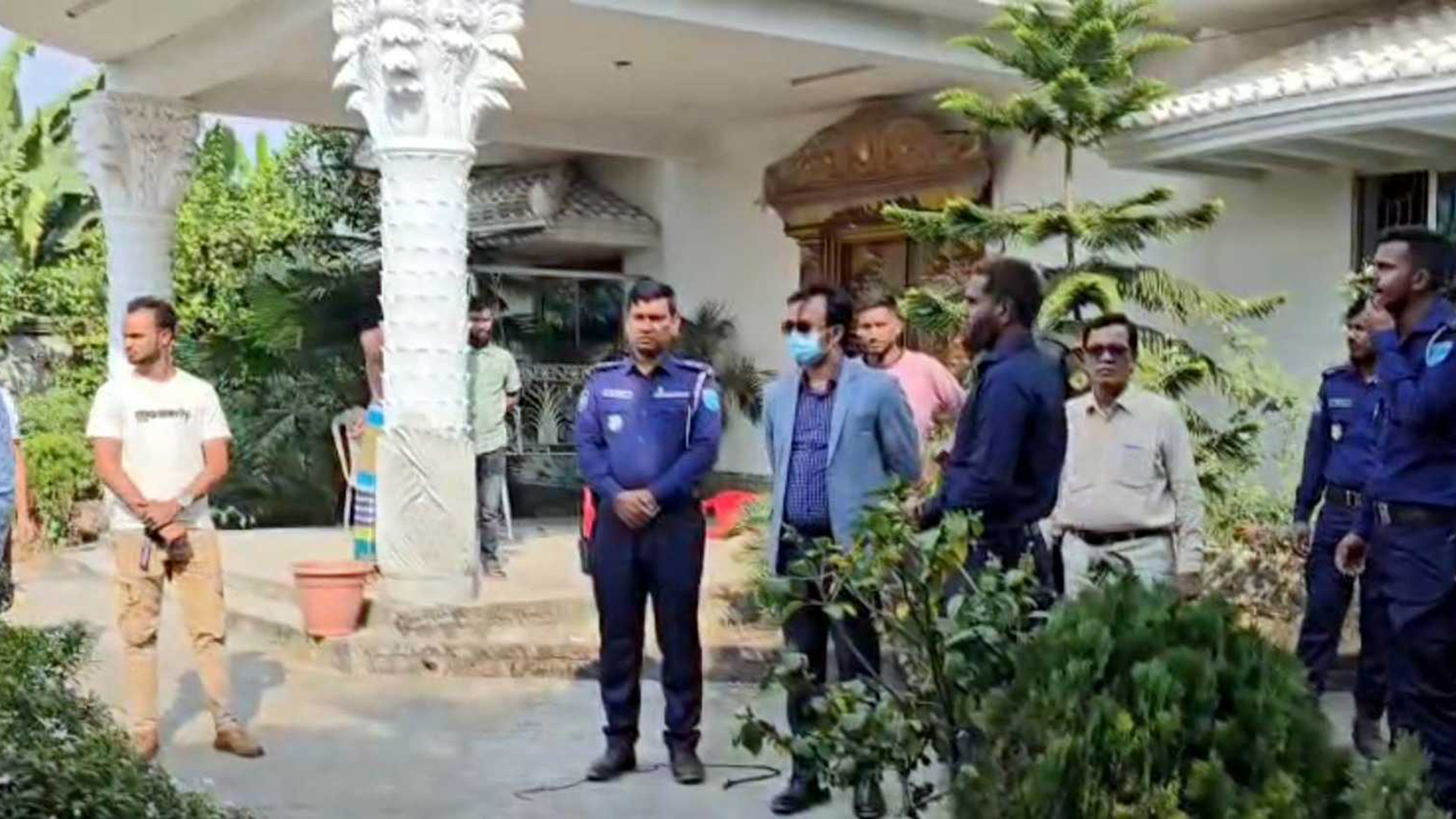 নরসিংদীতে যুবলীগ নেতার কোটি টাকার সম্পত্তি জব্দ