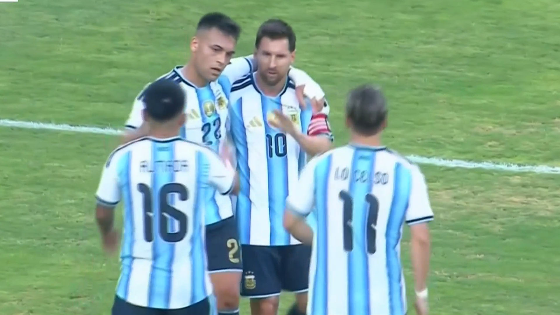 মেসি-লাউতারোর গোলে বছরের শেষটা জয়ে রাঙালো আর্জেন্টিনা