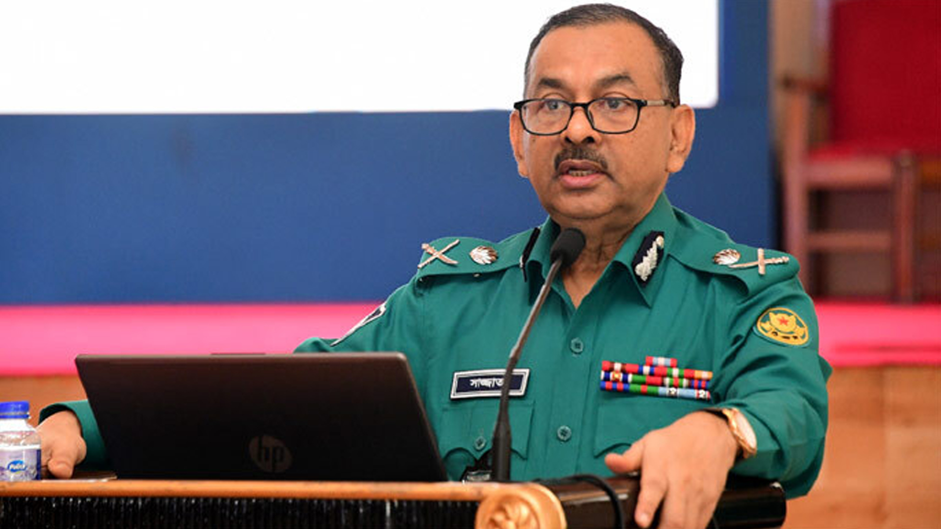 Қорқыныштан ол жалаңаш, Инга Илюшинаның порно фотосуреттері Купавнадағы арзан жезөкшелер