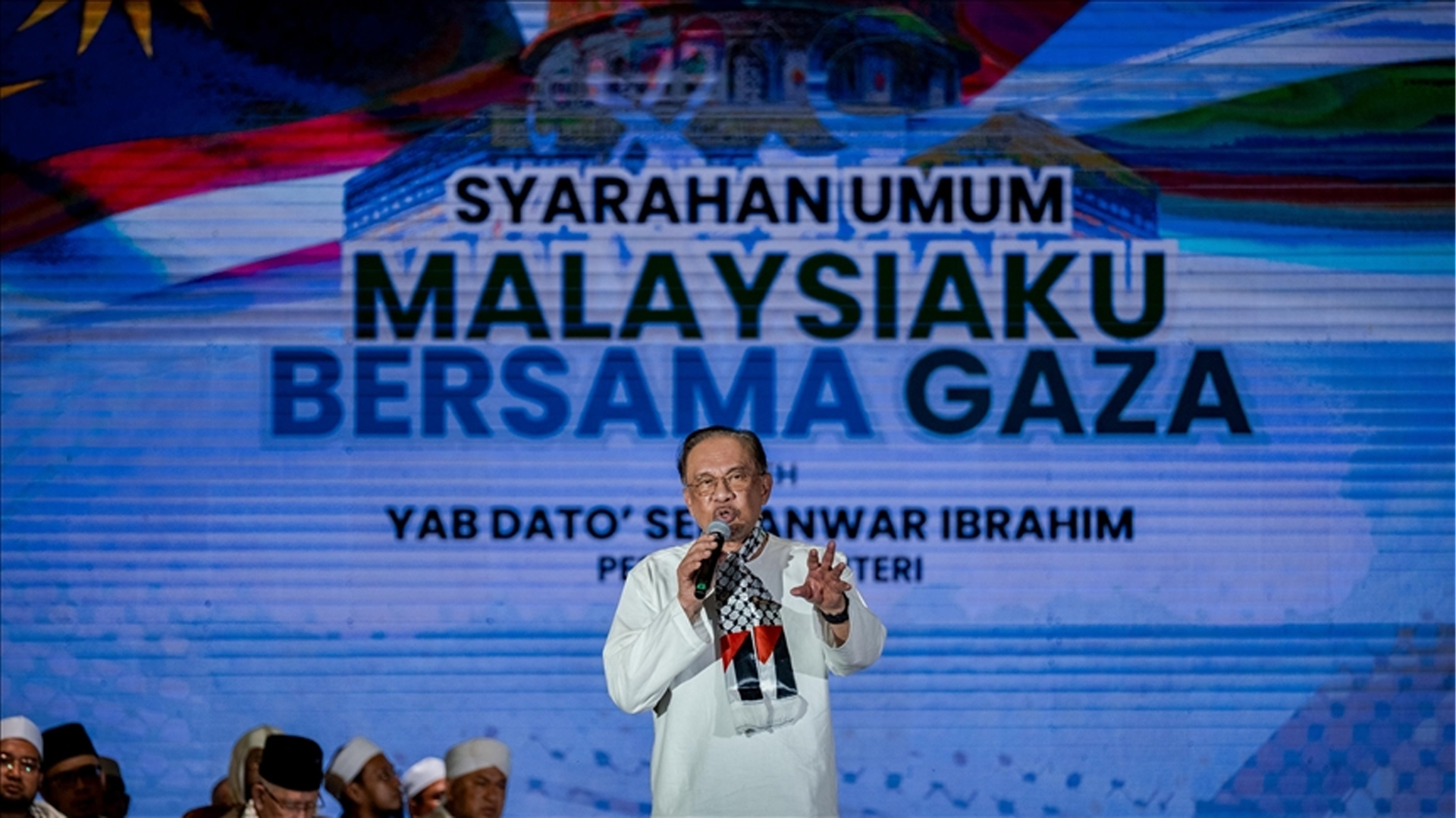 গাজায় শান্তিরক্ষী পাঠাতে প্রস্তুত মালয়েশিয়া, গুতেরেসকে জানালেন আনোয়ার ইব্রাহিম