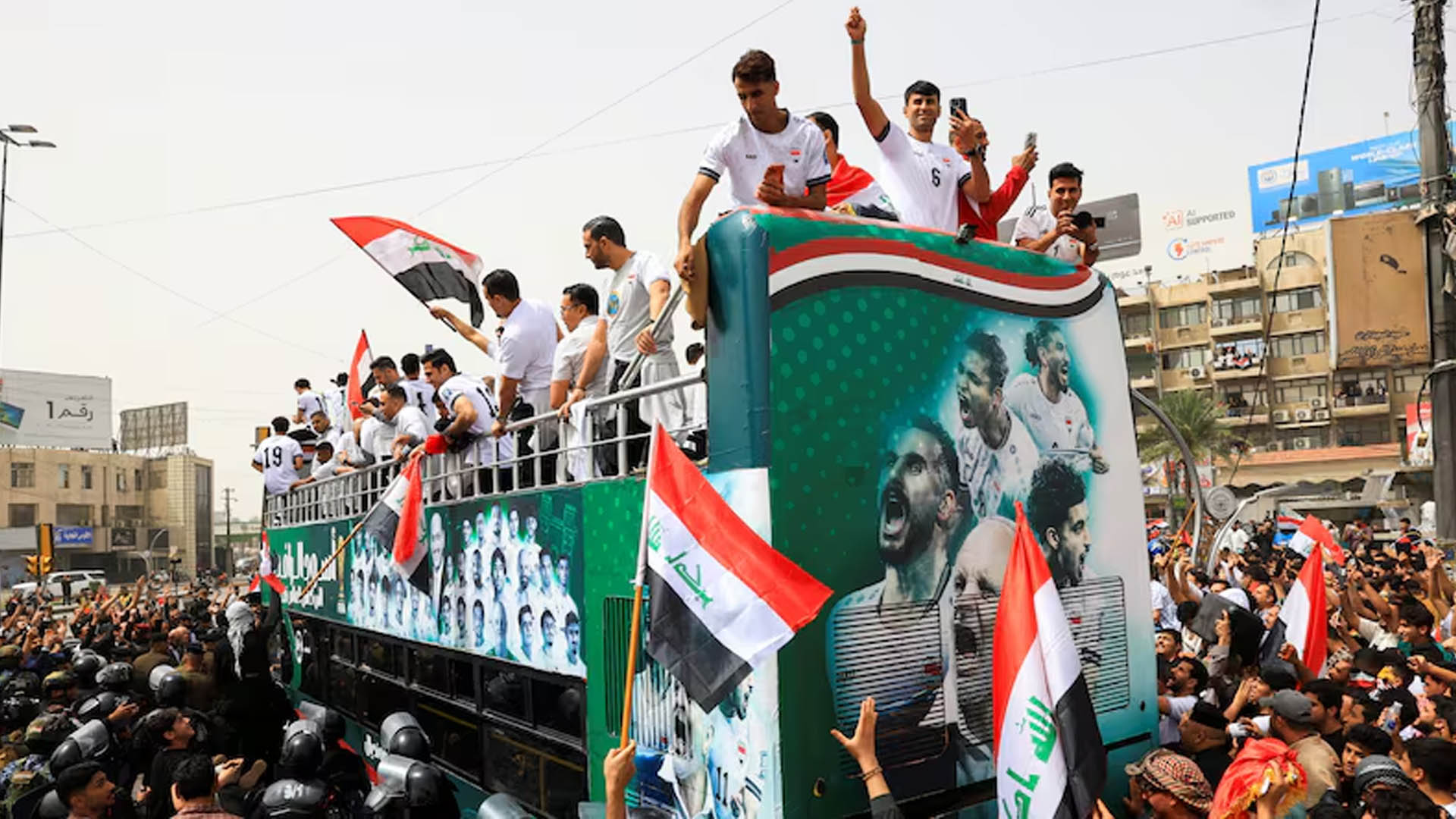 ৪০ বছর পর বিশ্বকাপে, রাজকীয় সংবর্ধনায় ইরাক ফুটবল দল
