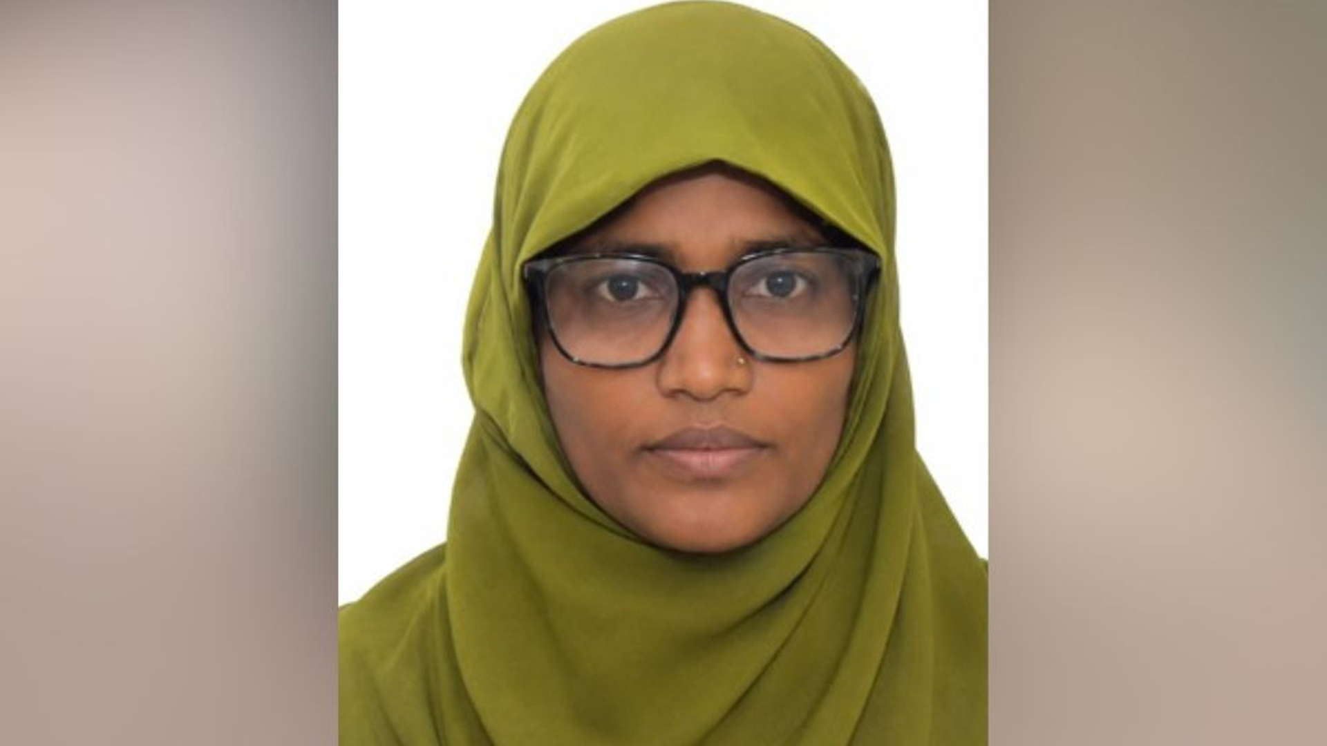 ‘টিকা দিতে টাকা দাবি’, নার্সকে দায়িত্ব থেকে অব্যাহতি