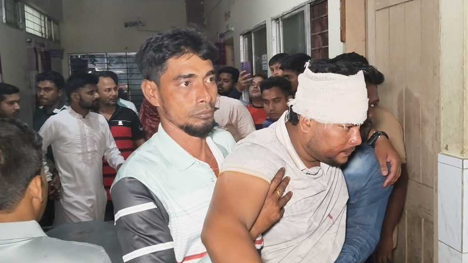 মেহেরপুরের গাংনীতে দুপক্ষের সংঘর্ষে আহত ২৫