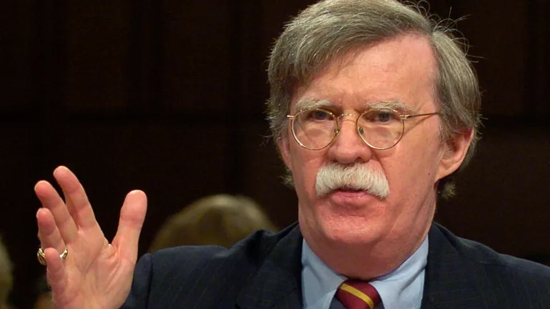 ট্রাম্পের সাবেক উপদেষ্টা বোল্টনের বিরুদ্ধে অভিযোগ গঠন