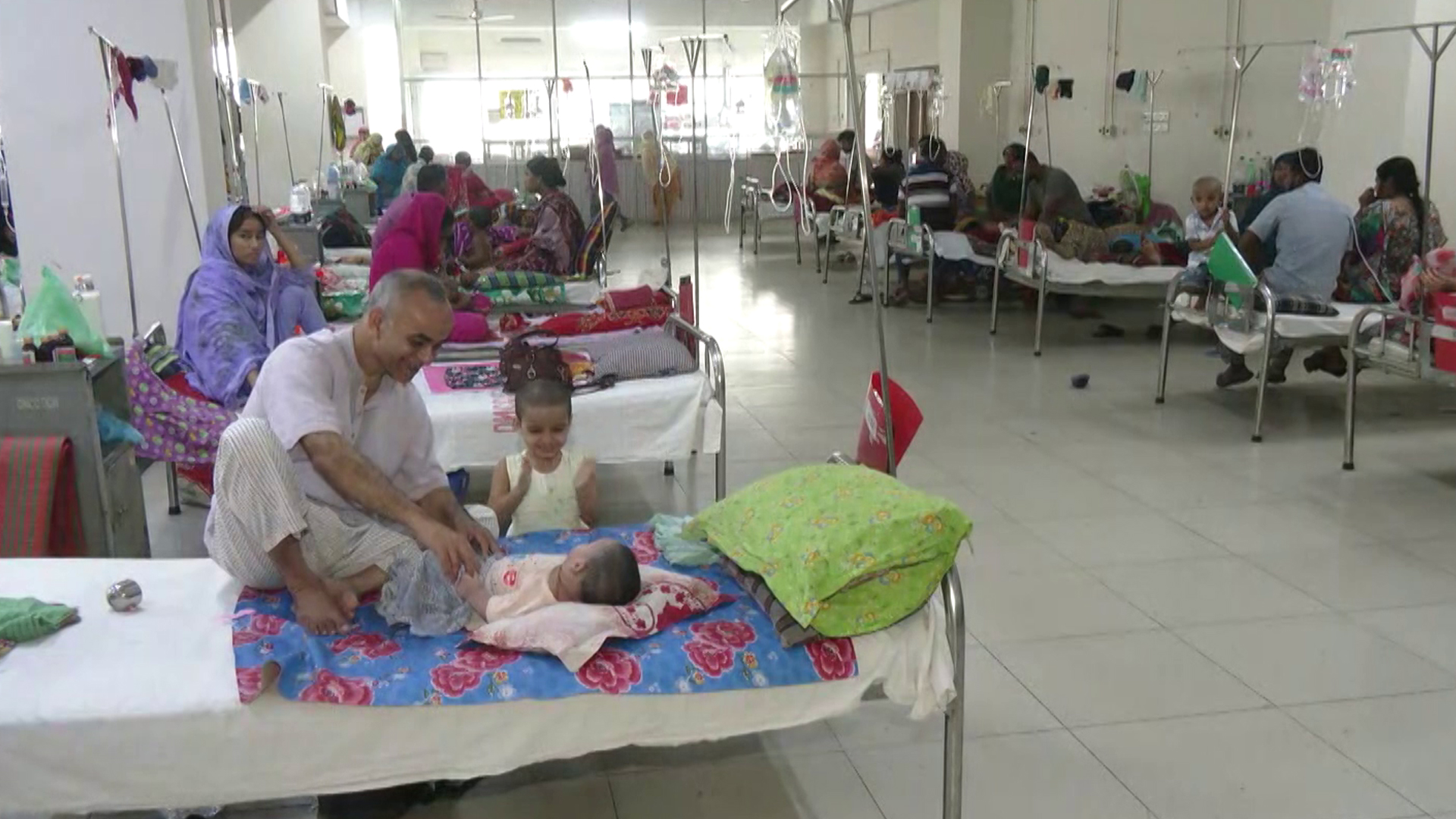 করোনার চেয়ে ৮ গুণ বেশি সংক্রামক হাম