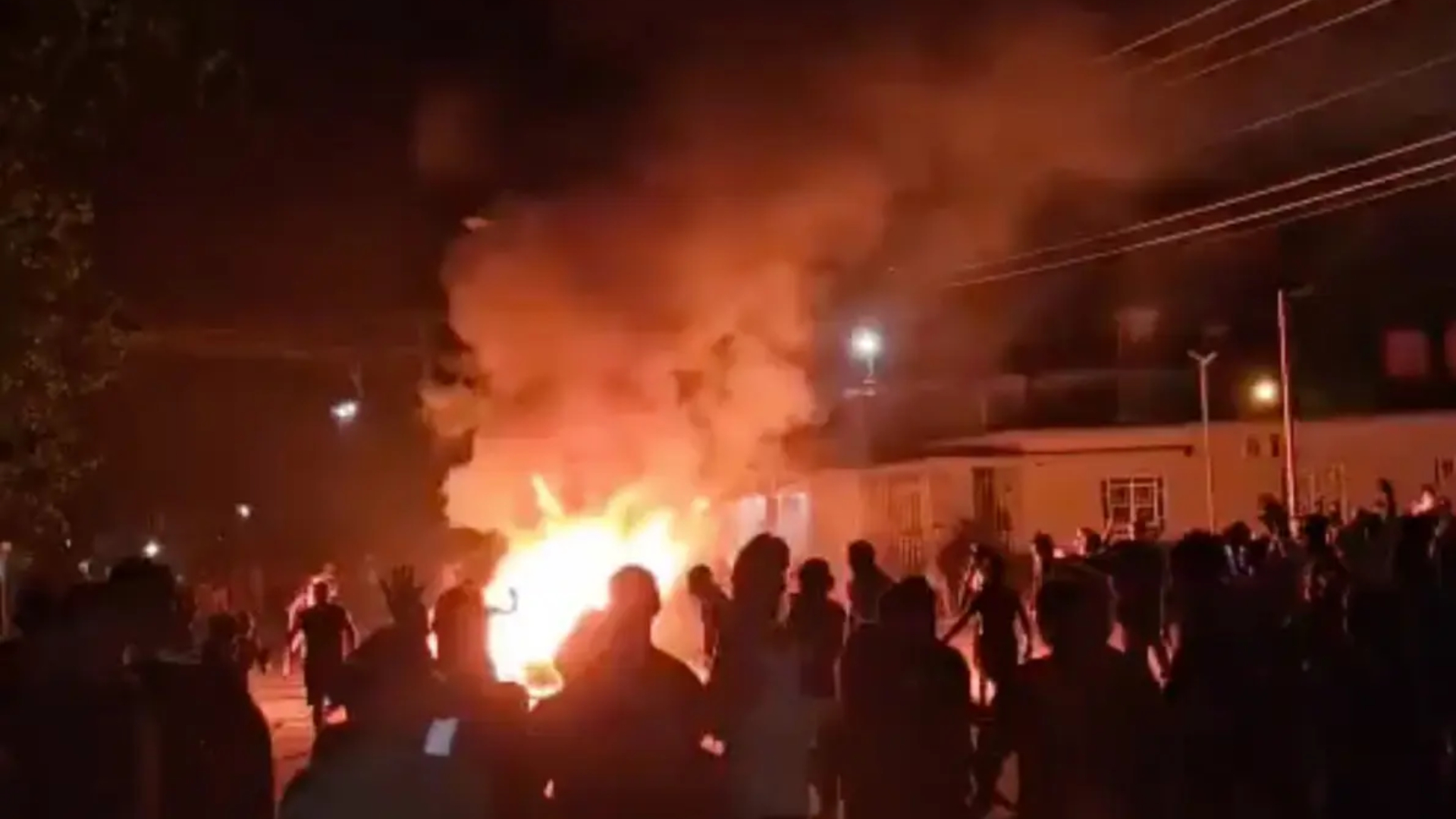 ক্ষোভ বাড়ছে কিউবায়, ক্ষমতাসীন দলের কার্যালয়ে হামলা