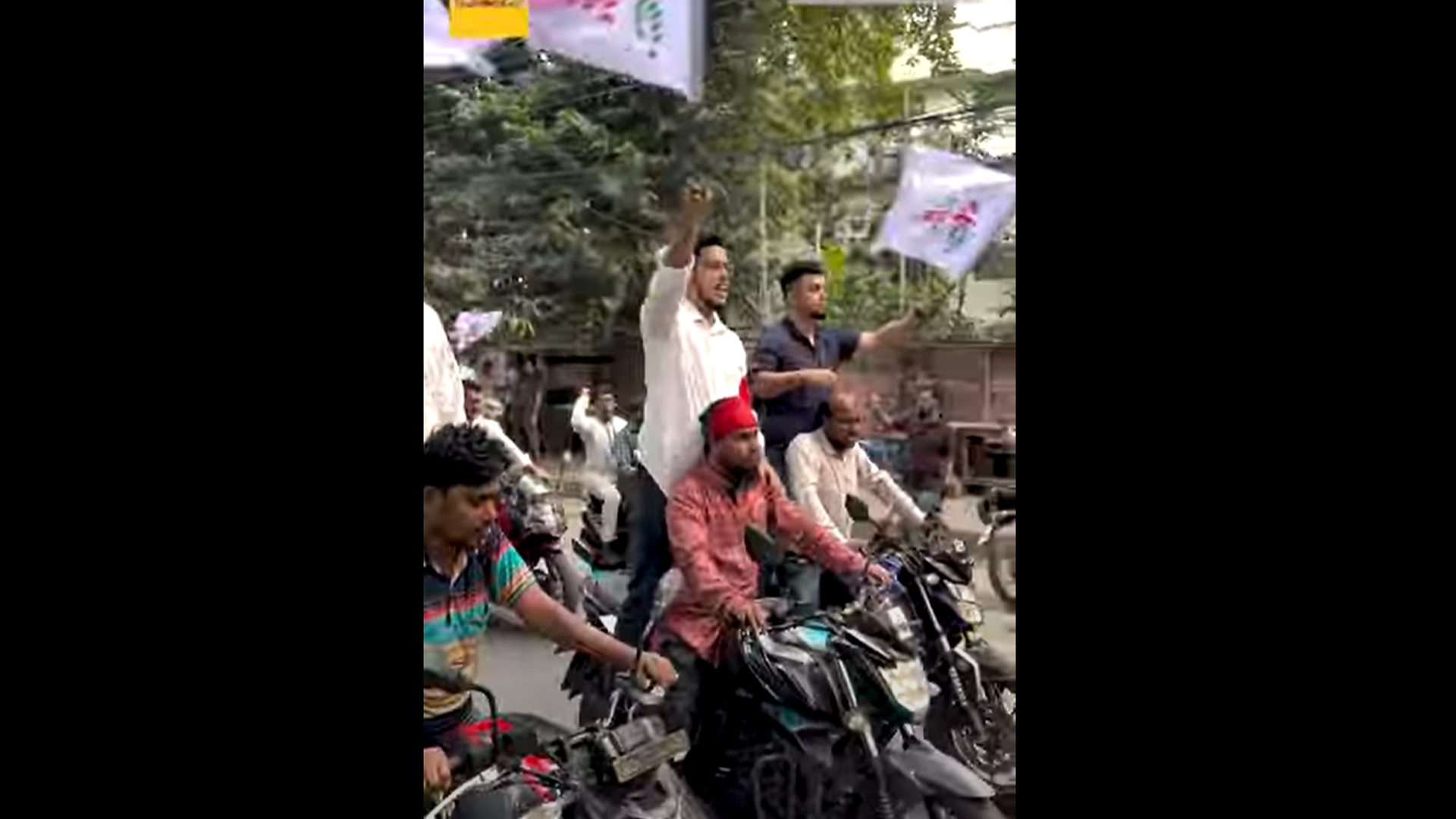 নাশকতার অপচেষ্টার প্রতিবাদে রাজধানীতে মোটরসাইকেলে যুবশক্তির টহল