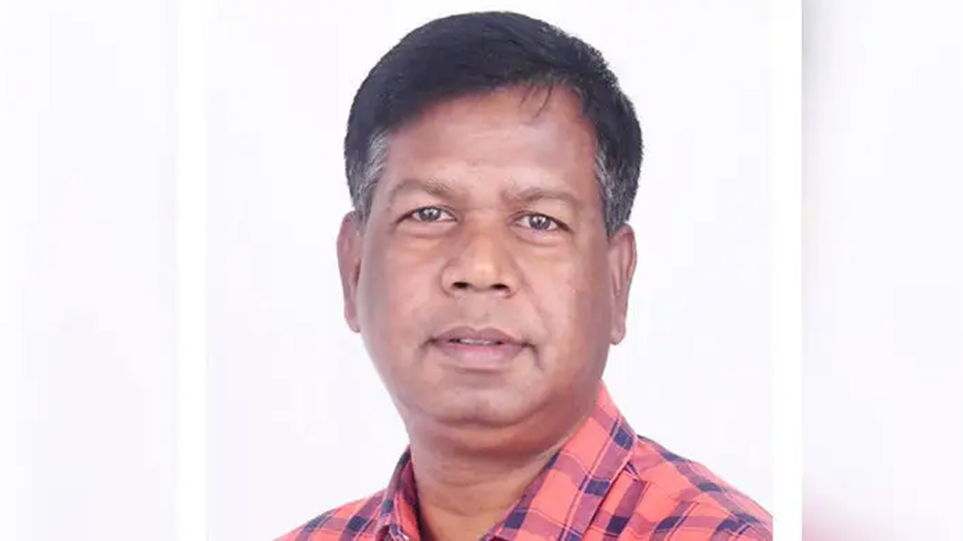 আ. লীগের সমর্থনে মিছিলে অংশগ্রহণ, ঢাবির আলোচিত সেই কর্মকর্তা ওএসডি