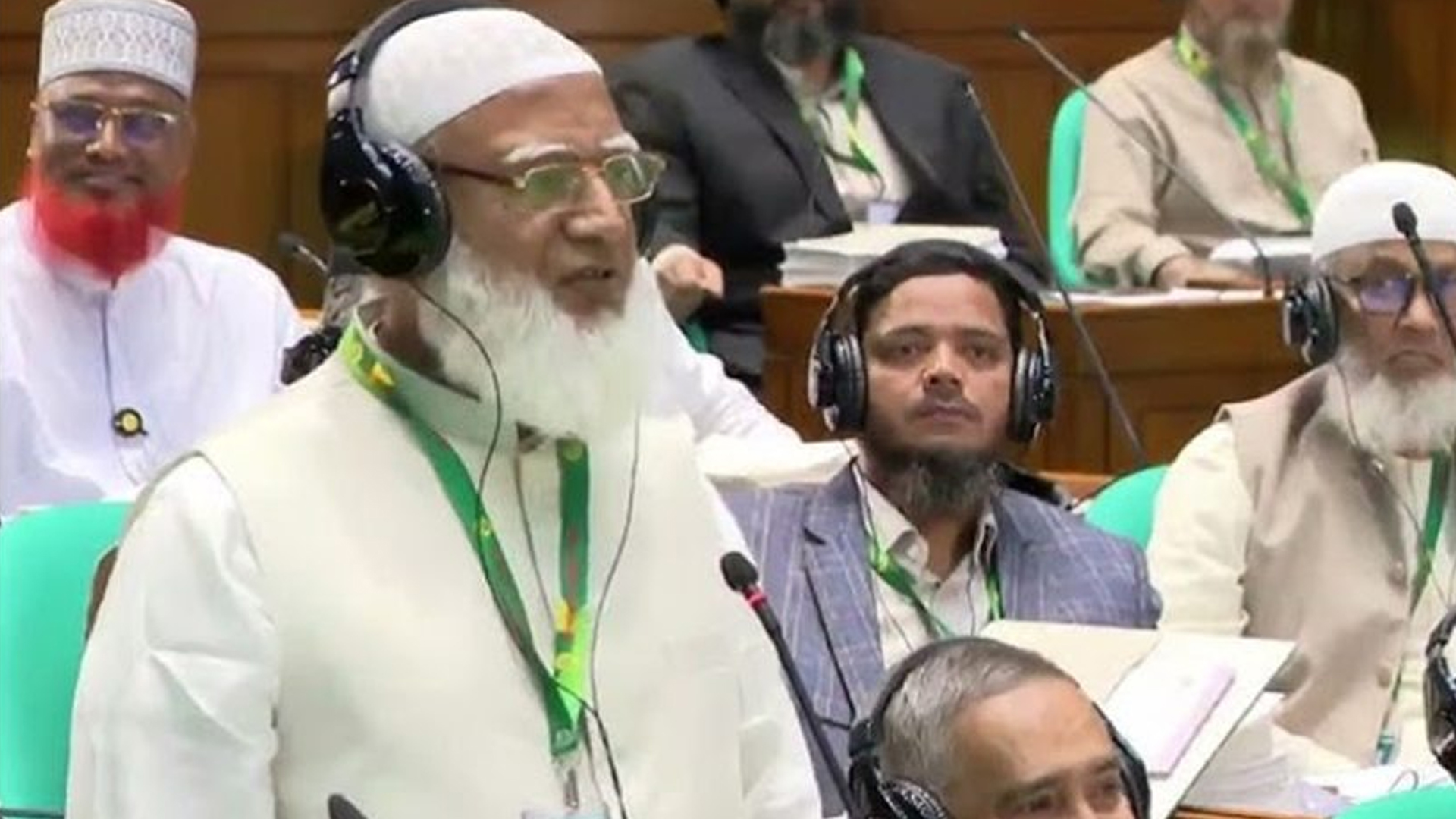 অন্তত ১০ দালালকে কঠোর শাস্তি দিতেই বাকিরা সতর্ক হব