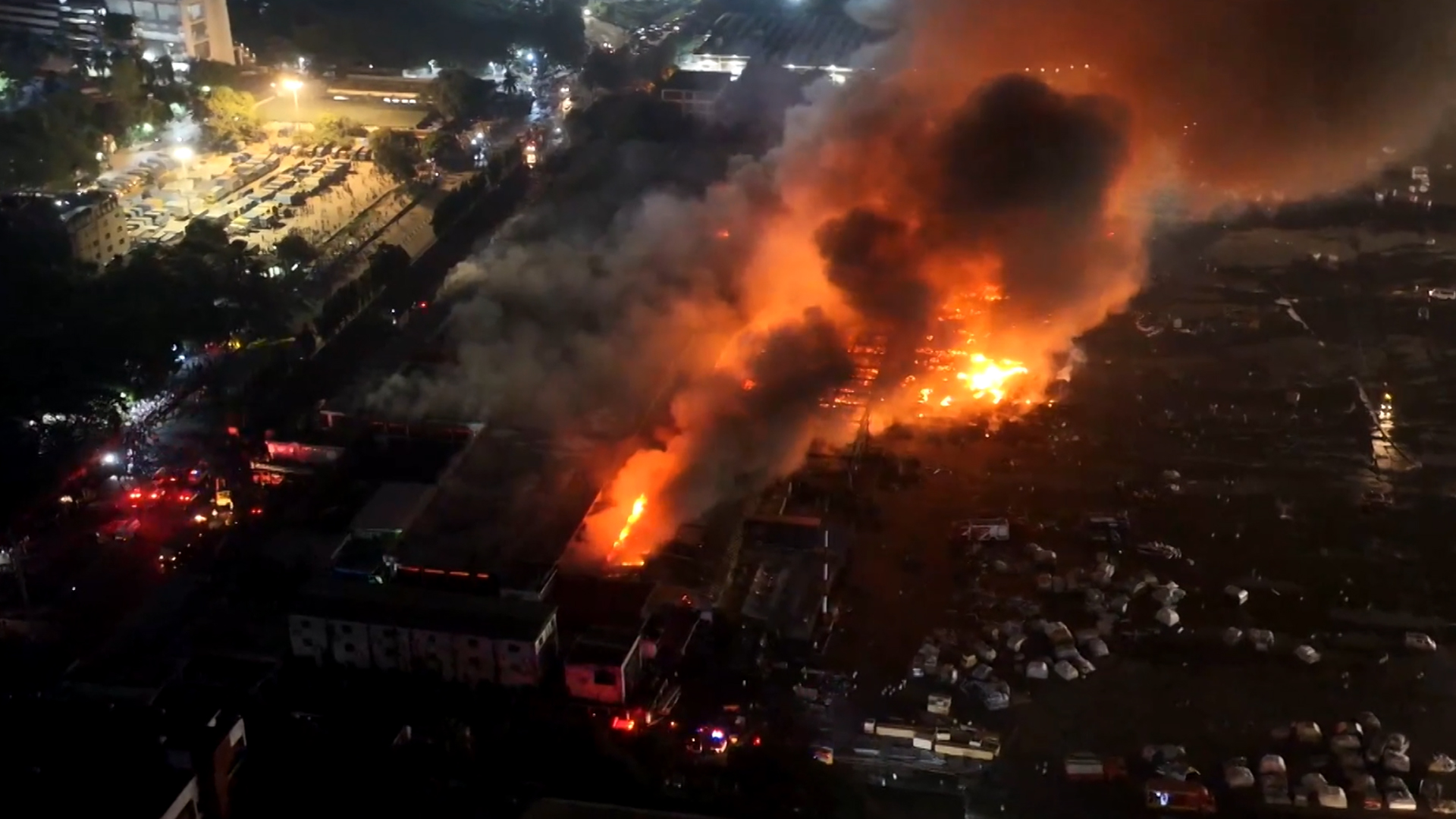 শাহজালালের আগুনের খবর আন্তর্জাতিক গণমাধ্যমে