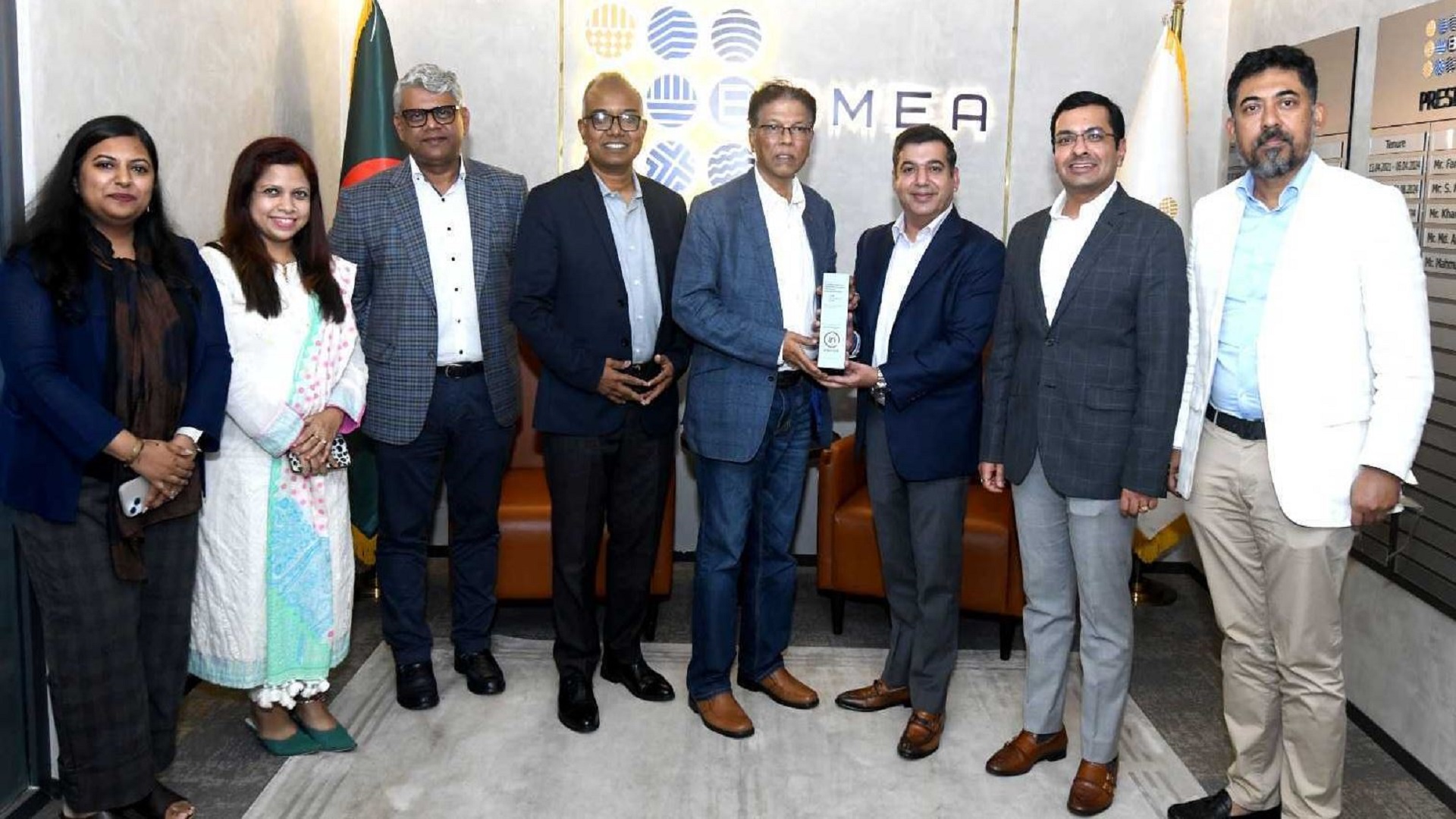 পোশাক শিল্পে গ্যাস সংকট নিরসন চায় বিজিএমইএ
