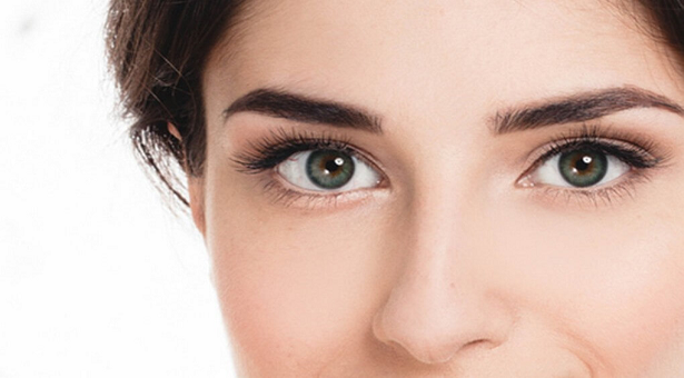 Yigit tarvuz bilan onanizm qilyapti (video)