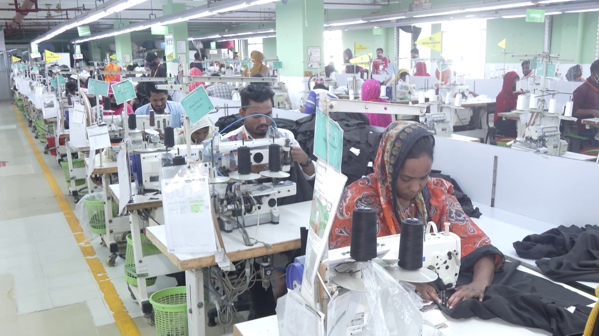 ৬ মাসে তৈরি পোশাক রফতানি আয় কমলো ২.৬৩ শতাংশ