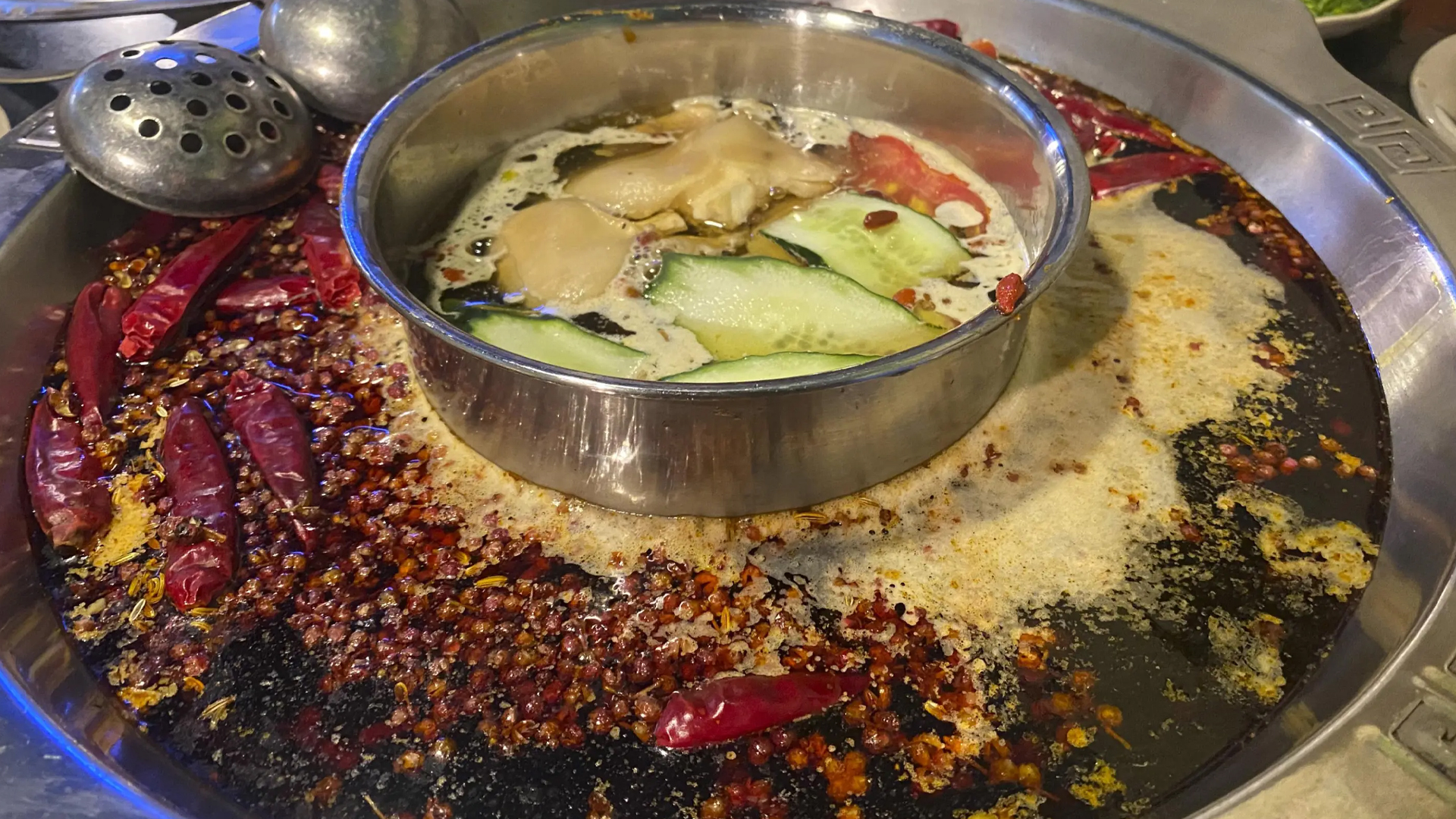 Chinese teens fined $300,000 for urinating in sou...