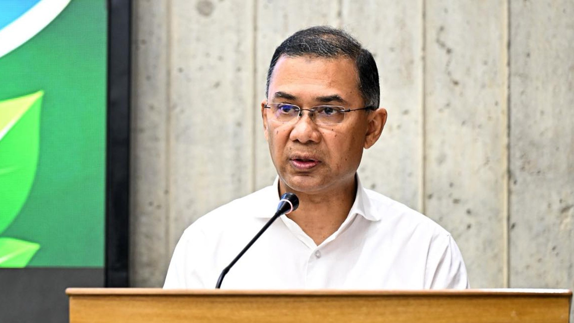 ঈদের আনন্দ ভাগাভাগি করতে সেনানিবাসে প্রধানমন্ত্রী