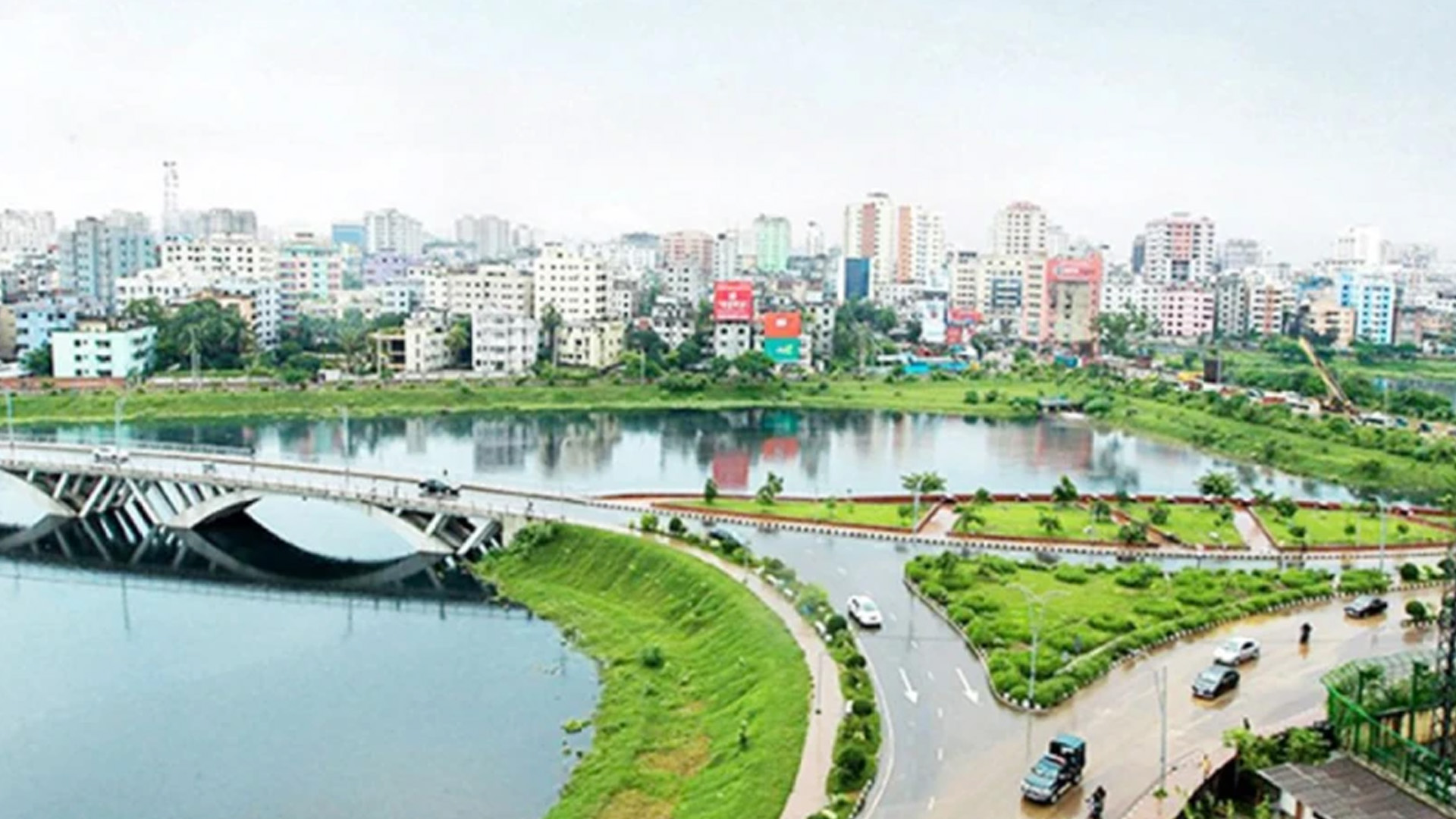 সহনীয় বাতাসে আজ মন ভরে নিঃশ্বাস নিন ঢাকাবাসী