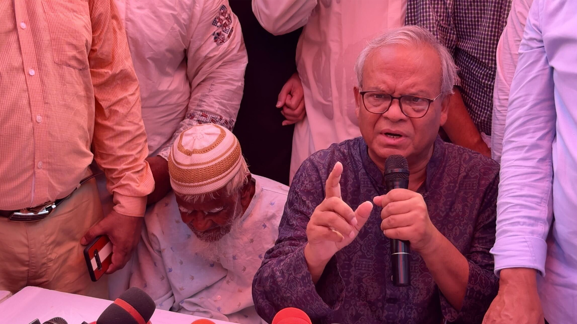 বিএনপির স্বাক্ষরিত পৃষ্ঠা বাদ দিয়েই প্রতিবেদন জমা দিয়েছে ঐকমত্য কমিশন: রিজভী