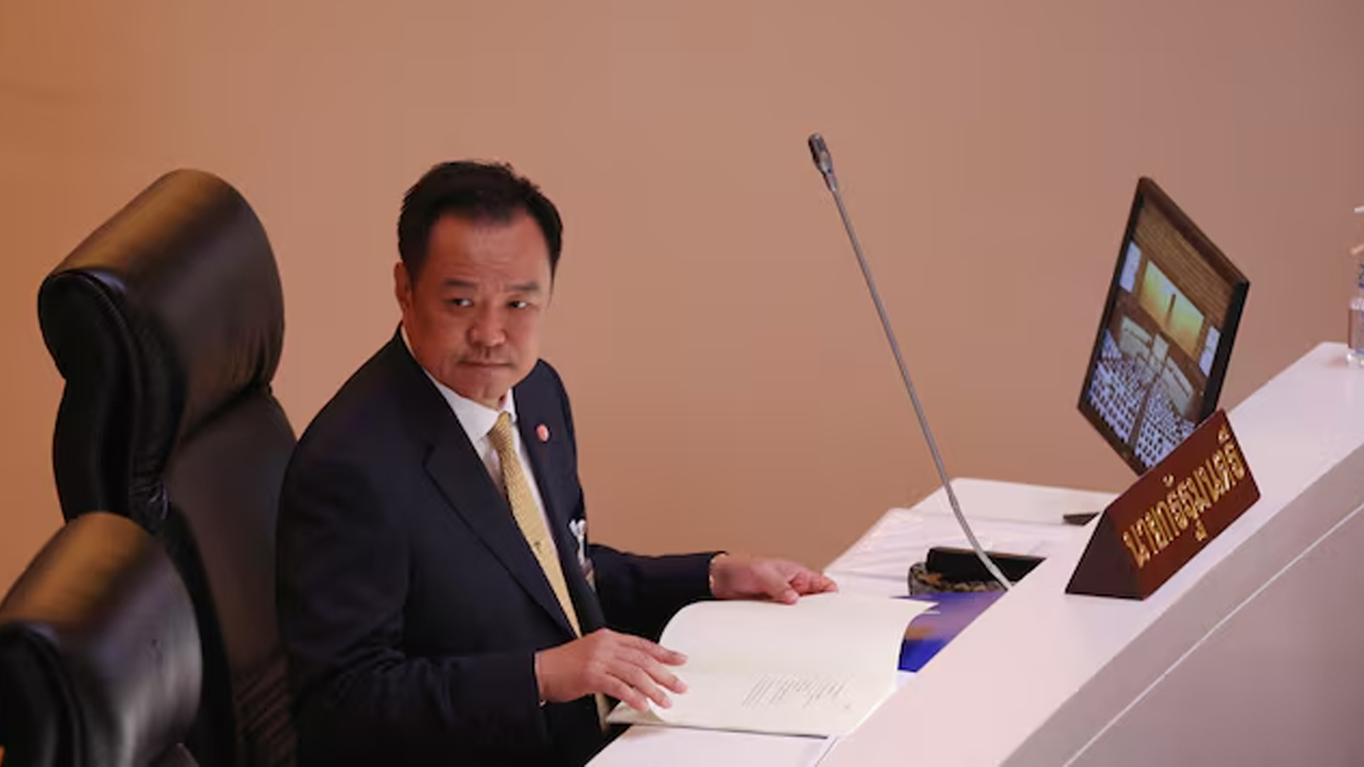 নির্বাচনের সম্ভাব্য তারিখ জানাল থাইল্যান্ড