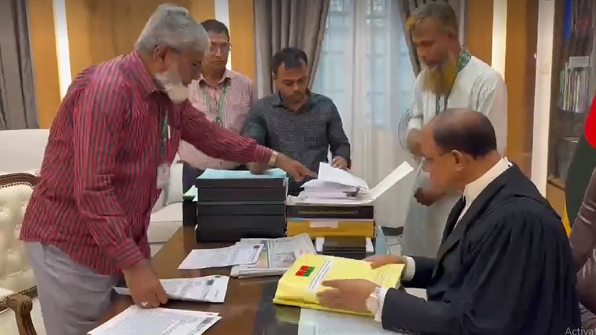 বিএনপির ২২৭৬ নেতাকর্মী গুম-খুনের তদন্ত চেয়ে ফের ট্রাইব্যুনালে অভিযোগ