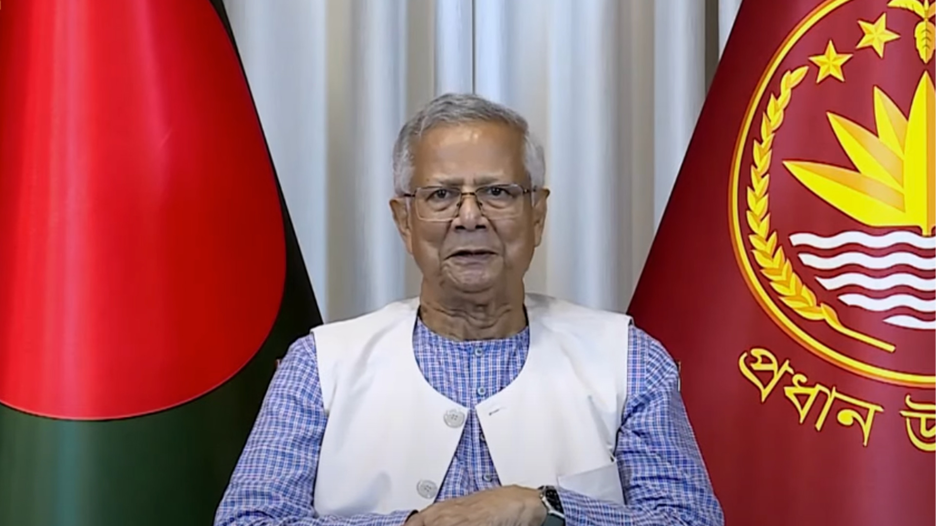 ভোট দেয়ার আগে যেন শহীদদের চেহারা ভেসে ওঠে: প্রধান উপদেষ্টা