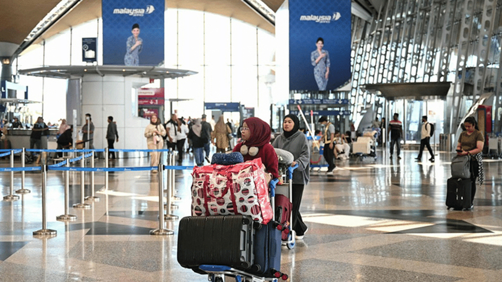 মালয়েশিয়ার বিমানবন্দরগুলোতে বিদেশিদের জন্য অত্যাধুনিক স্ক্রিনিং সিস্টেম চালু