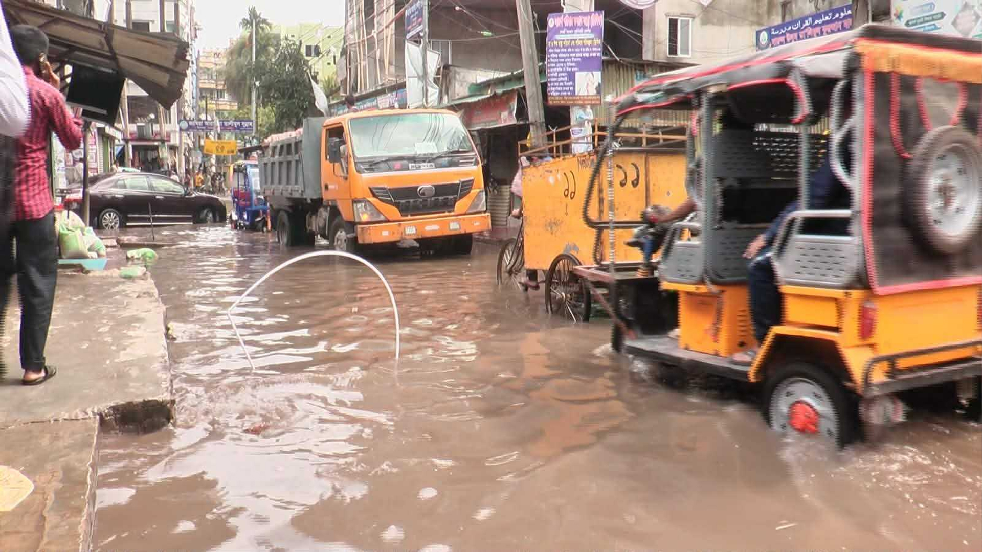 নারায়ণগঞ্জের এই রাস্তাটির বেহাল দশা এক যুগ ধরে, হ...