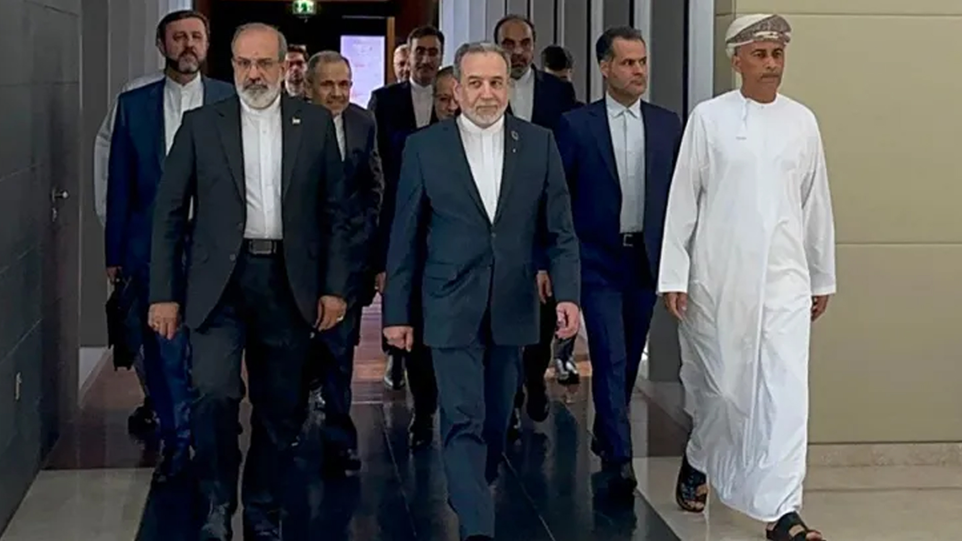 ওমানে ইরান-যুক্তরাষ্ট্র পরোক্ষ আলোচনা ‘আপাতত’ শেষ