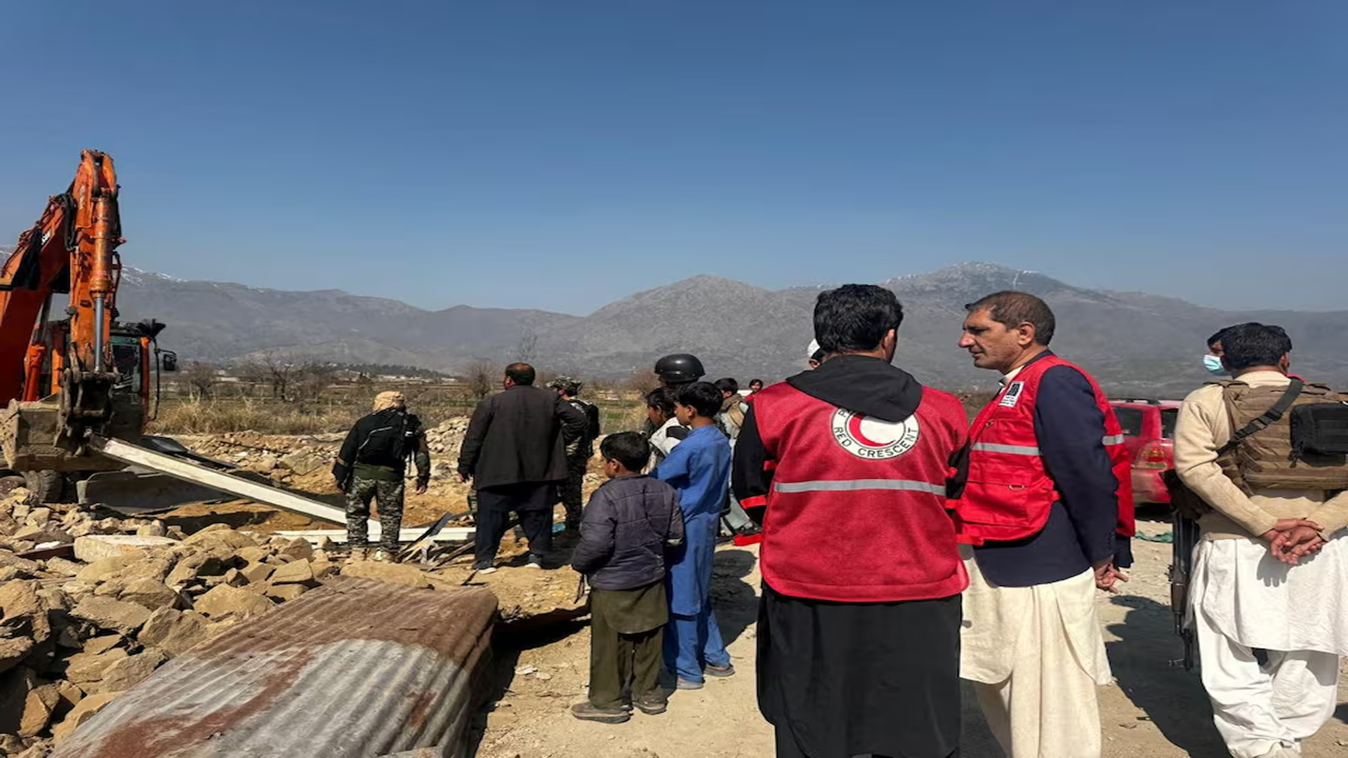 পাকিস্তানে সশস্ত্র গোষ্ঠীর বোমা হামলা, ১১ সেনা নিহত