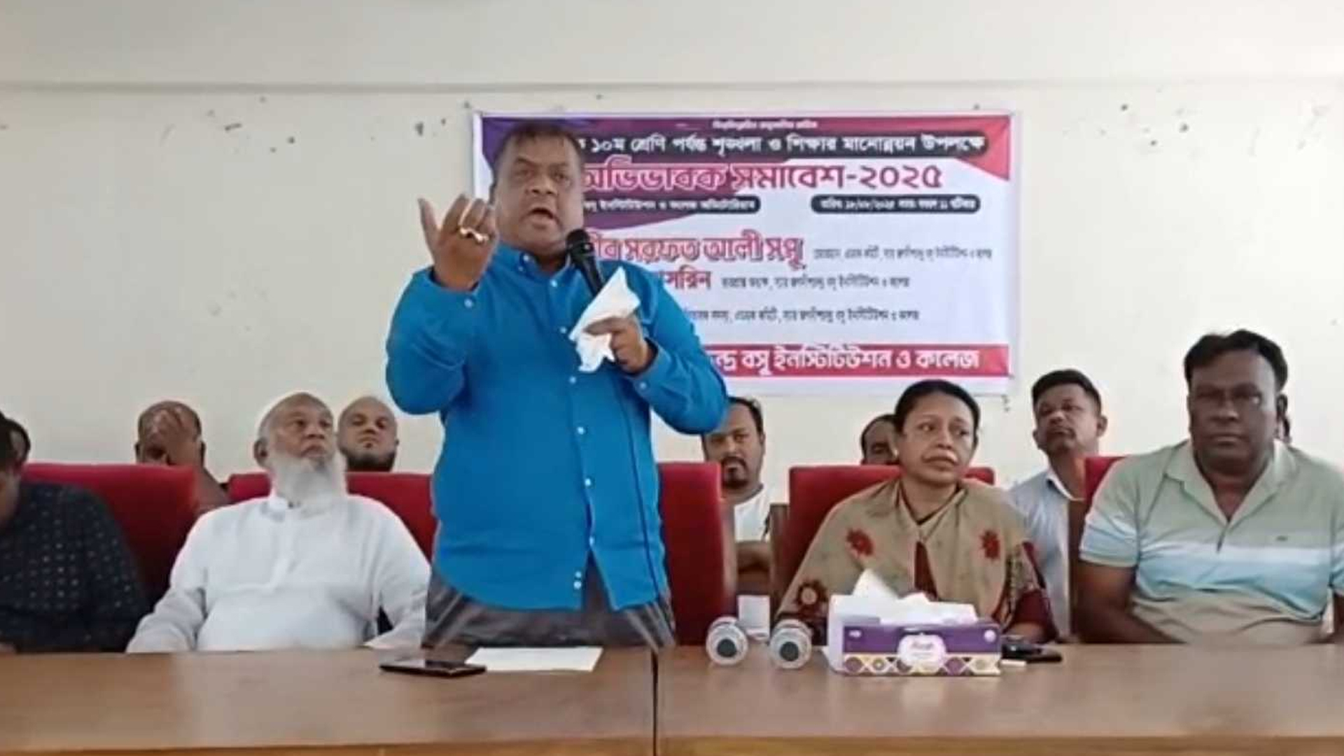নির্বাচন নিয়ে টালবাহানা করলে বাংলার মাটিতে জায়গা হবে না: মীর সরফত