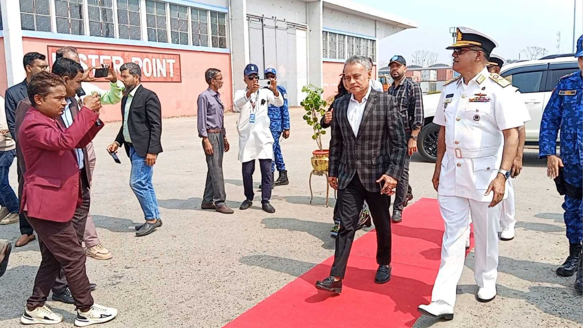 মোংলা বন্দরকে ব্যবসায়ী-বান্ধব হিসেবে গড়ে তোলা হবে: নৌপরিবহন মন্ত্রী