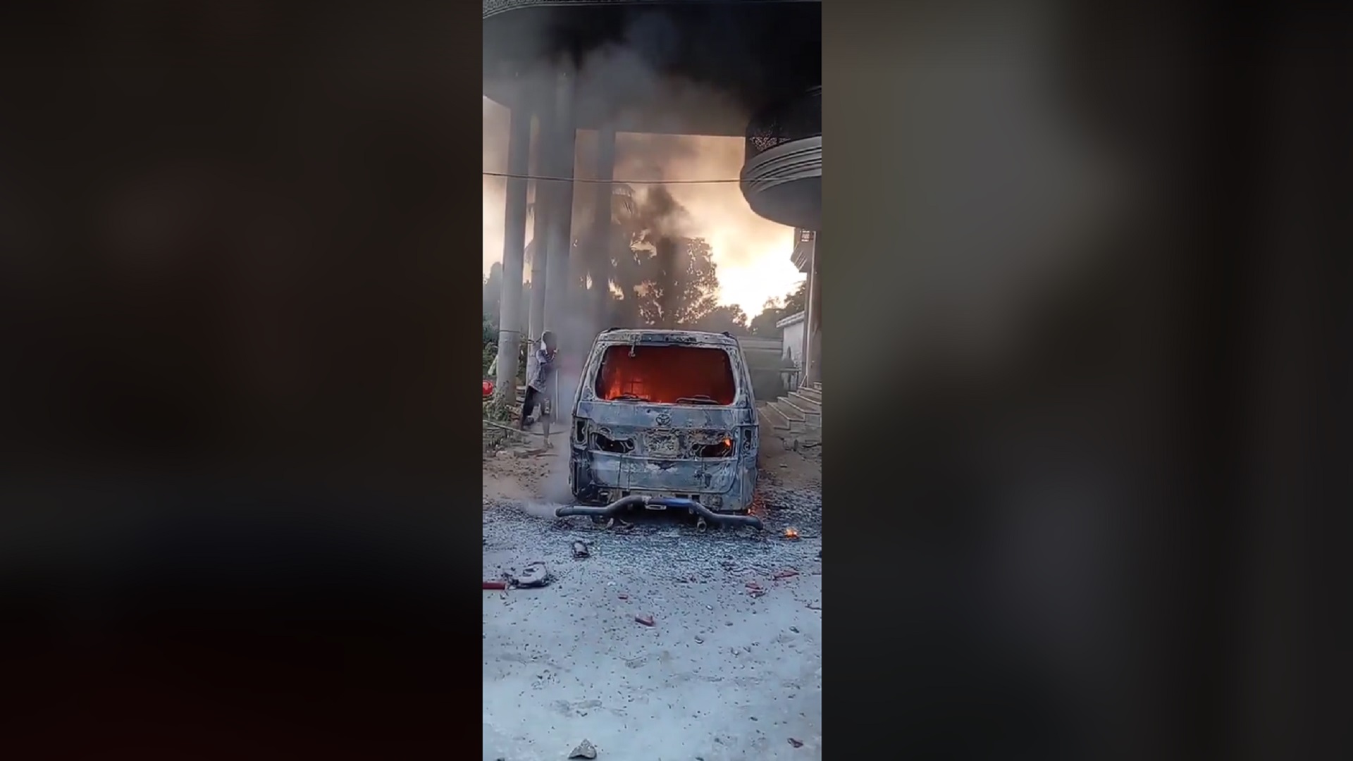 উত্তরায় সাবেক এমপির ভাইয়ের বাড়িতে ভাঙচুর, গাড়িতে আগুন