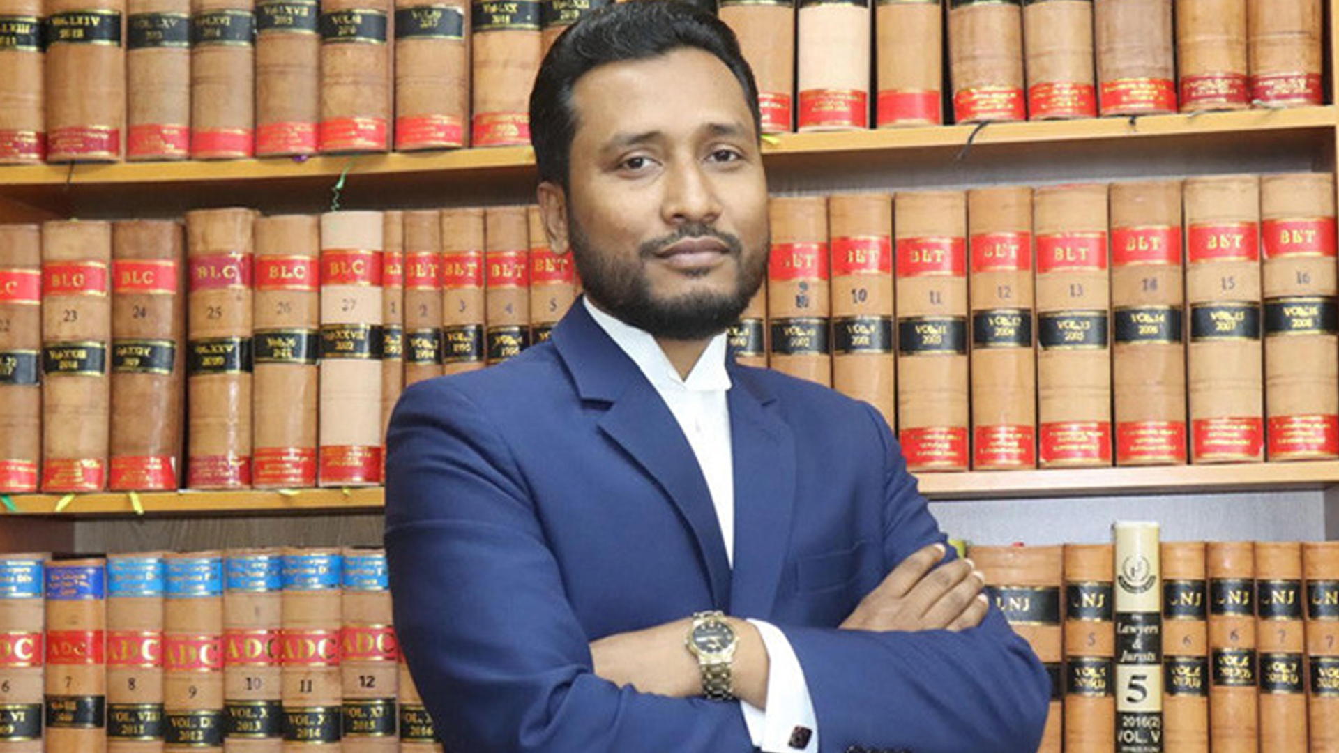 সহকারী অ্যাটর্নি জেনারেলের পদ ছাড়লেন এনসিপি নেতা মুজাহিদুল