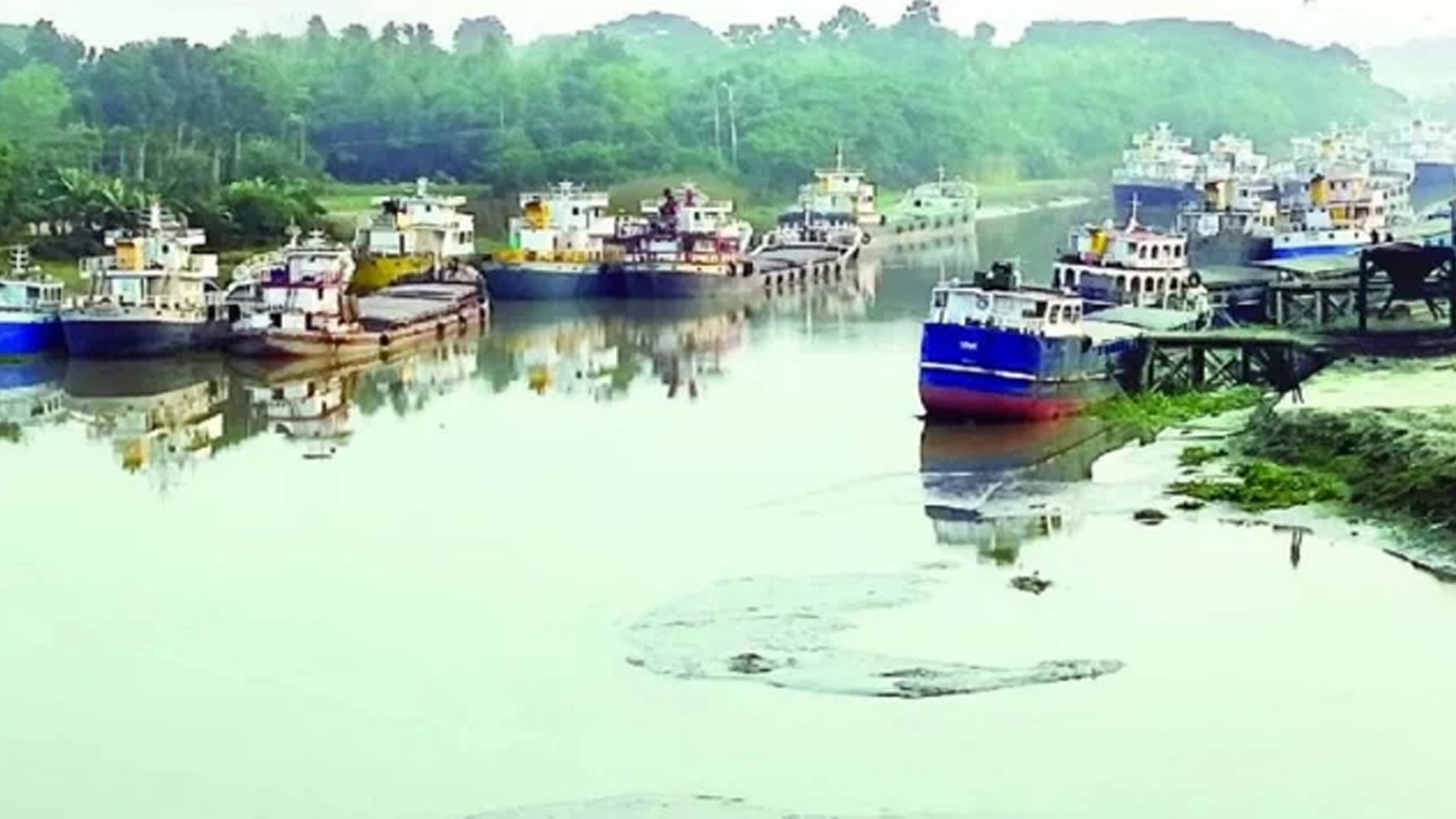 অপরাধের অভয়ারণ্য নওয়াপাড়া নৌবন্দর