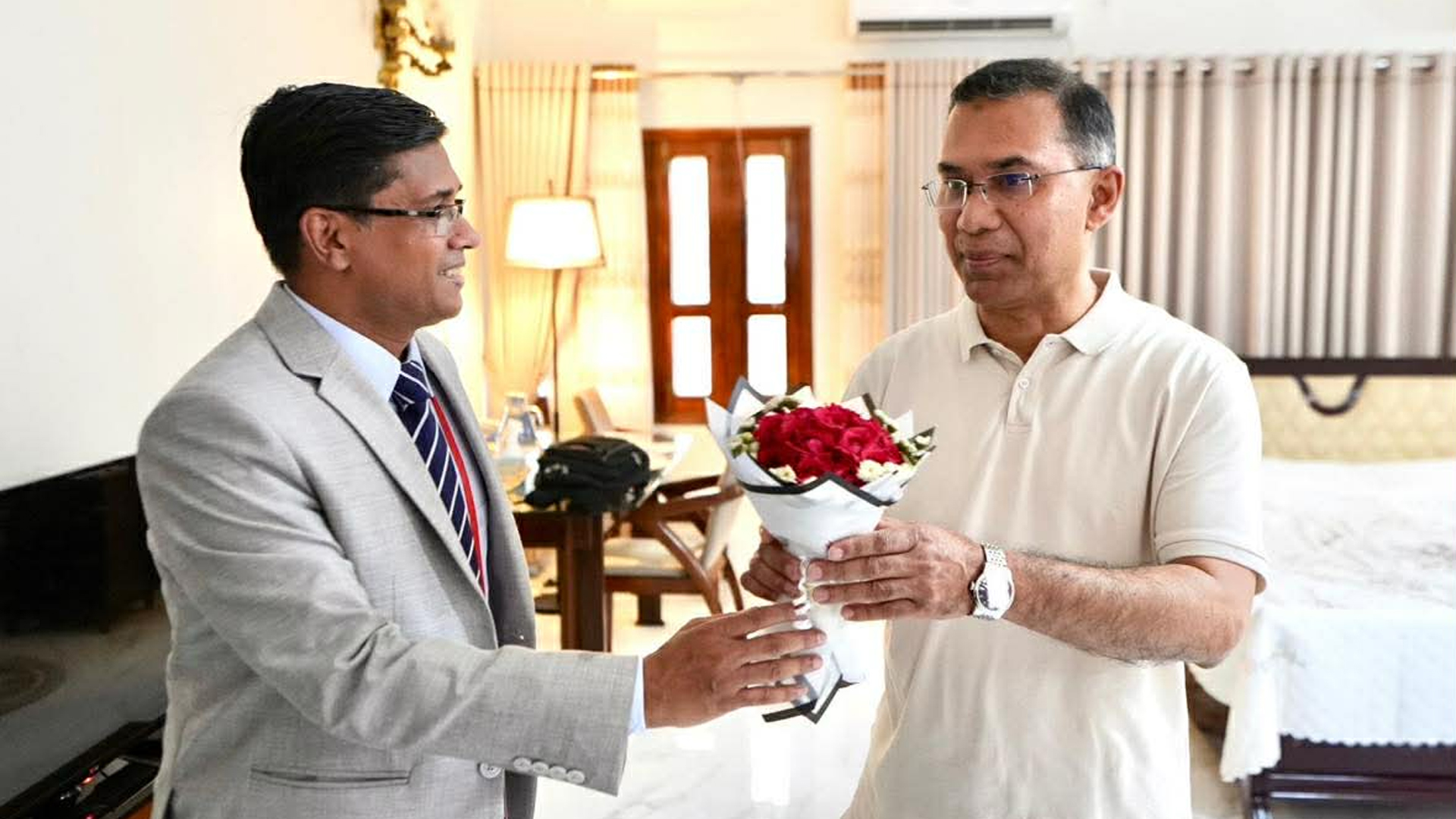 বগুড়ায় পৌঁছেছেন প্রধানমন্ত্রী তারেক রহমান